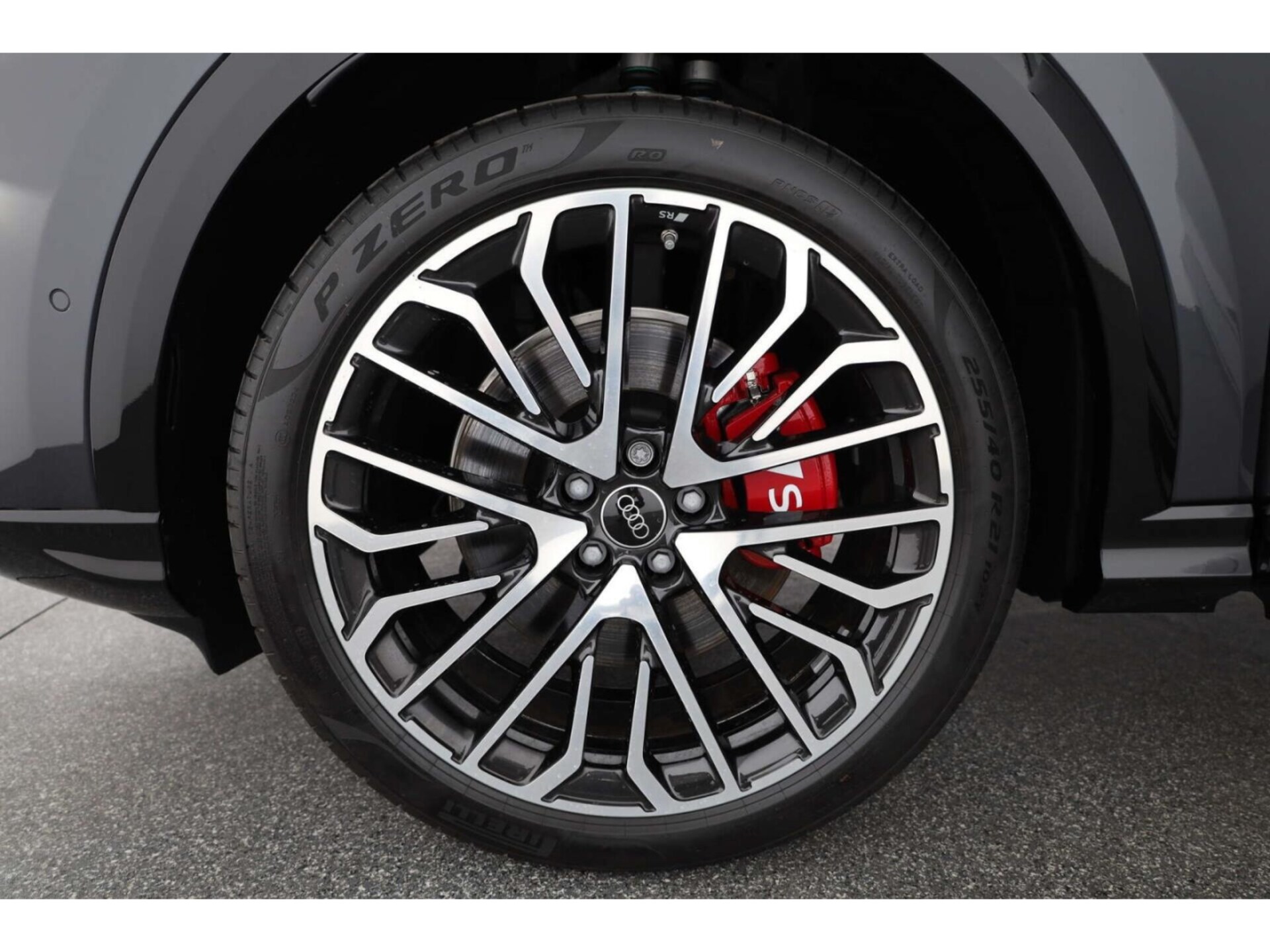 Audi SQ5 SUV edition one