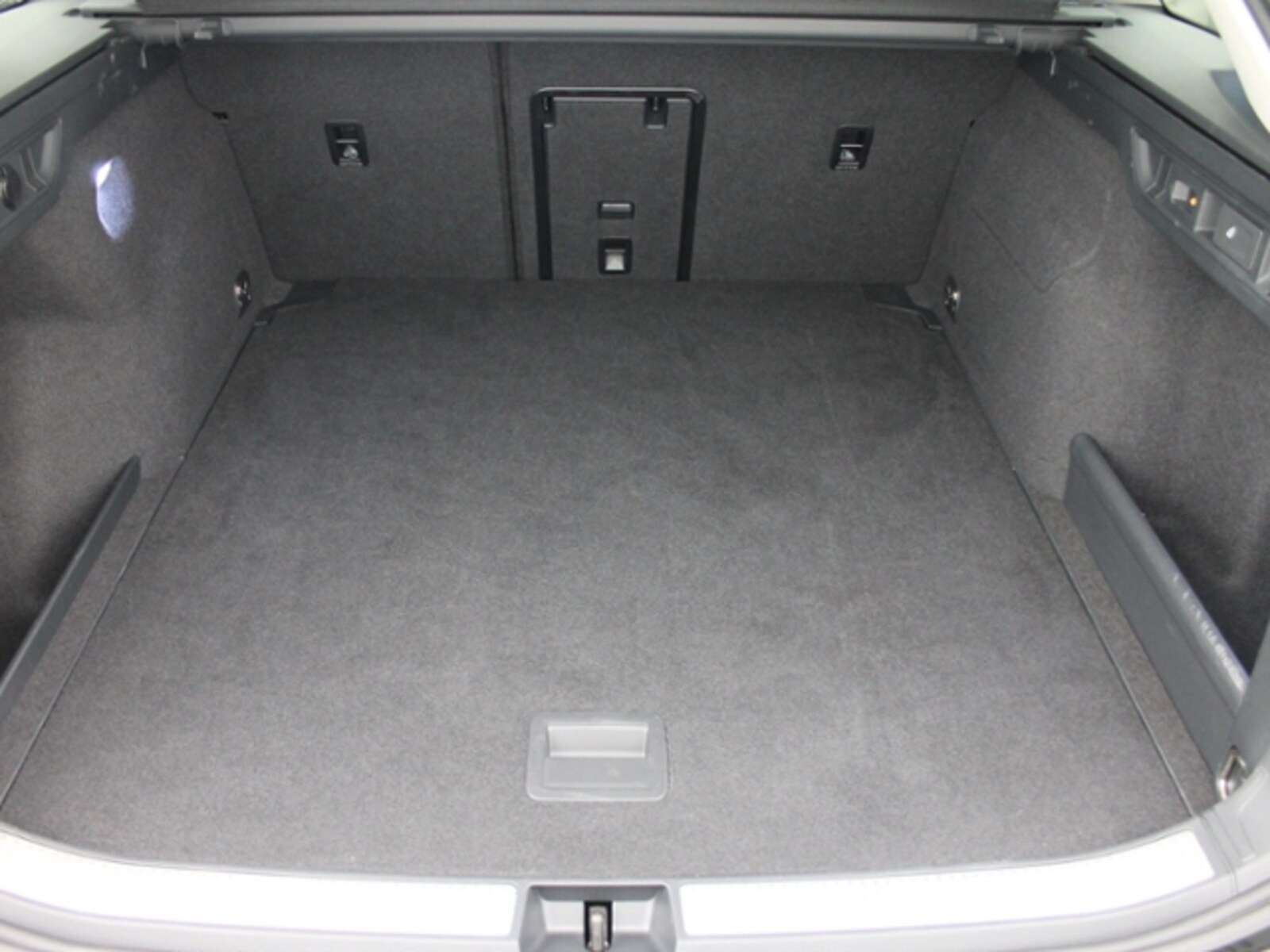 Volkswagen Passat – Bild 13