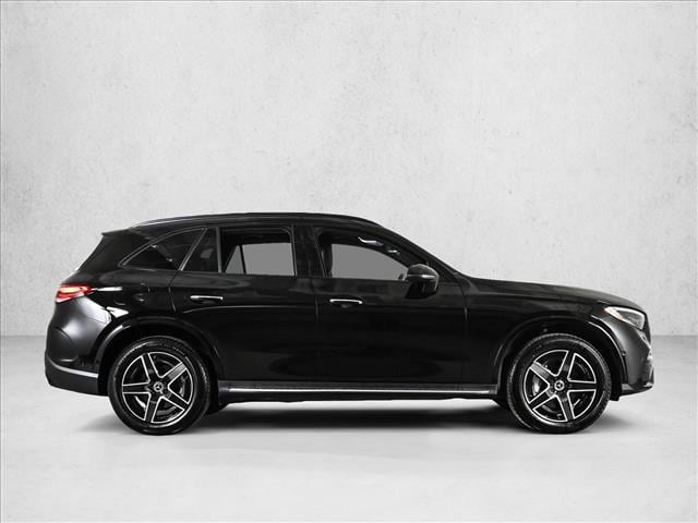 2026 Mercedes-Benz GLC 300