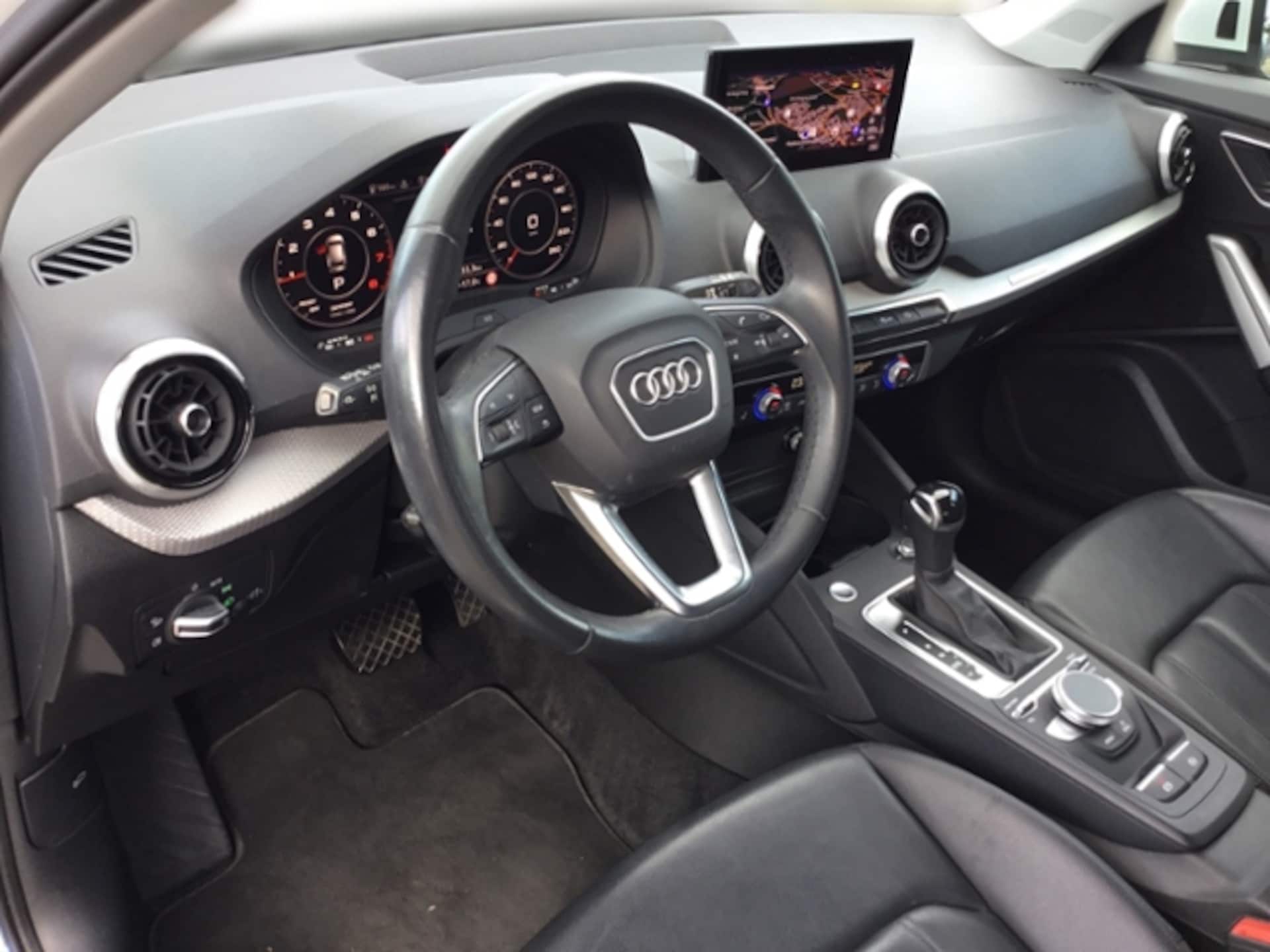 Audi Q2 S line