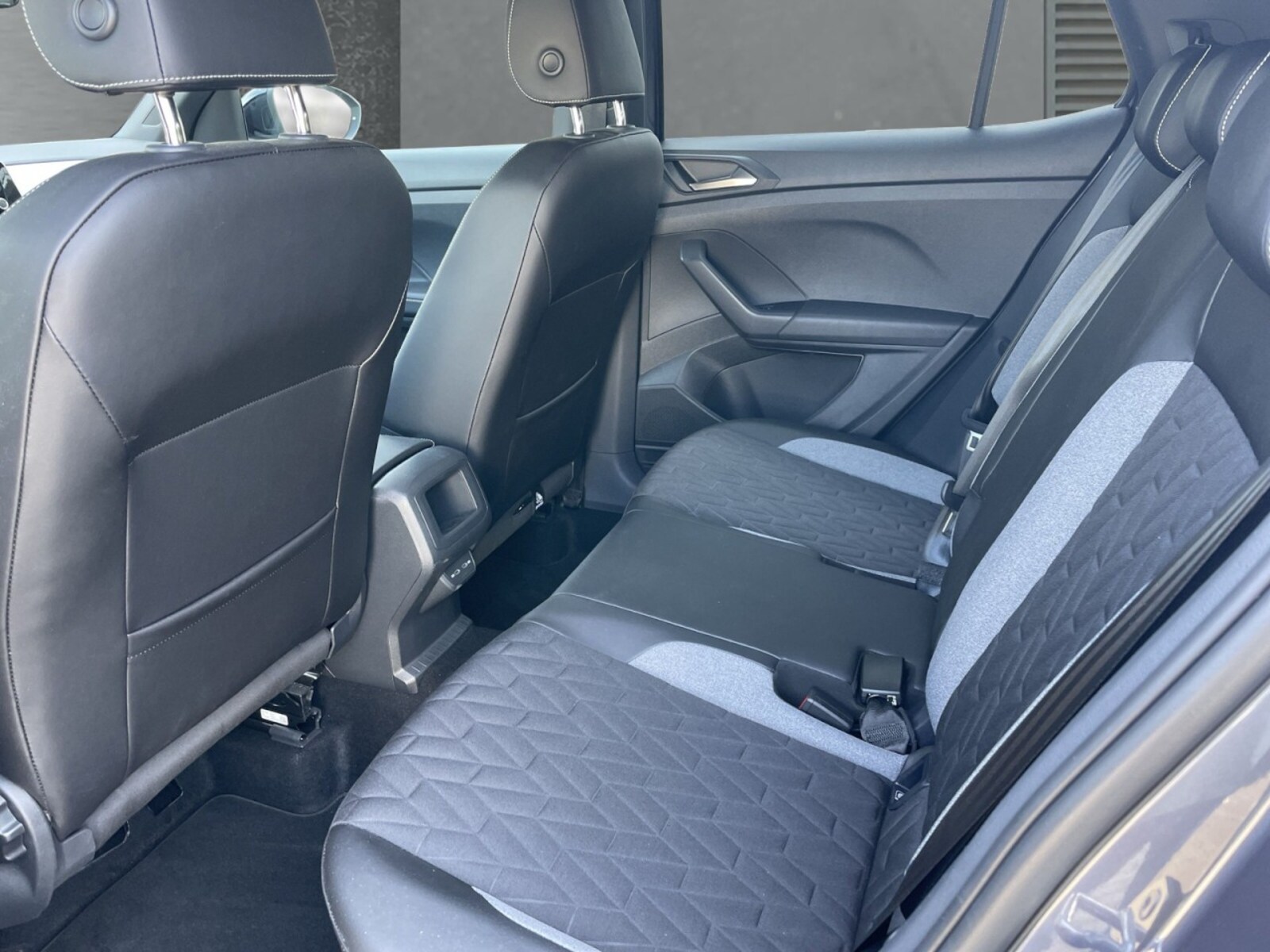 Volkswagen T-Cross – Bild 10