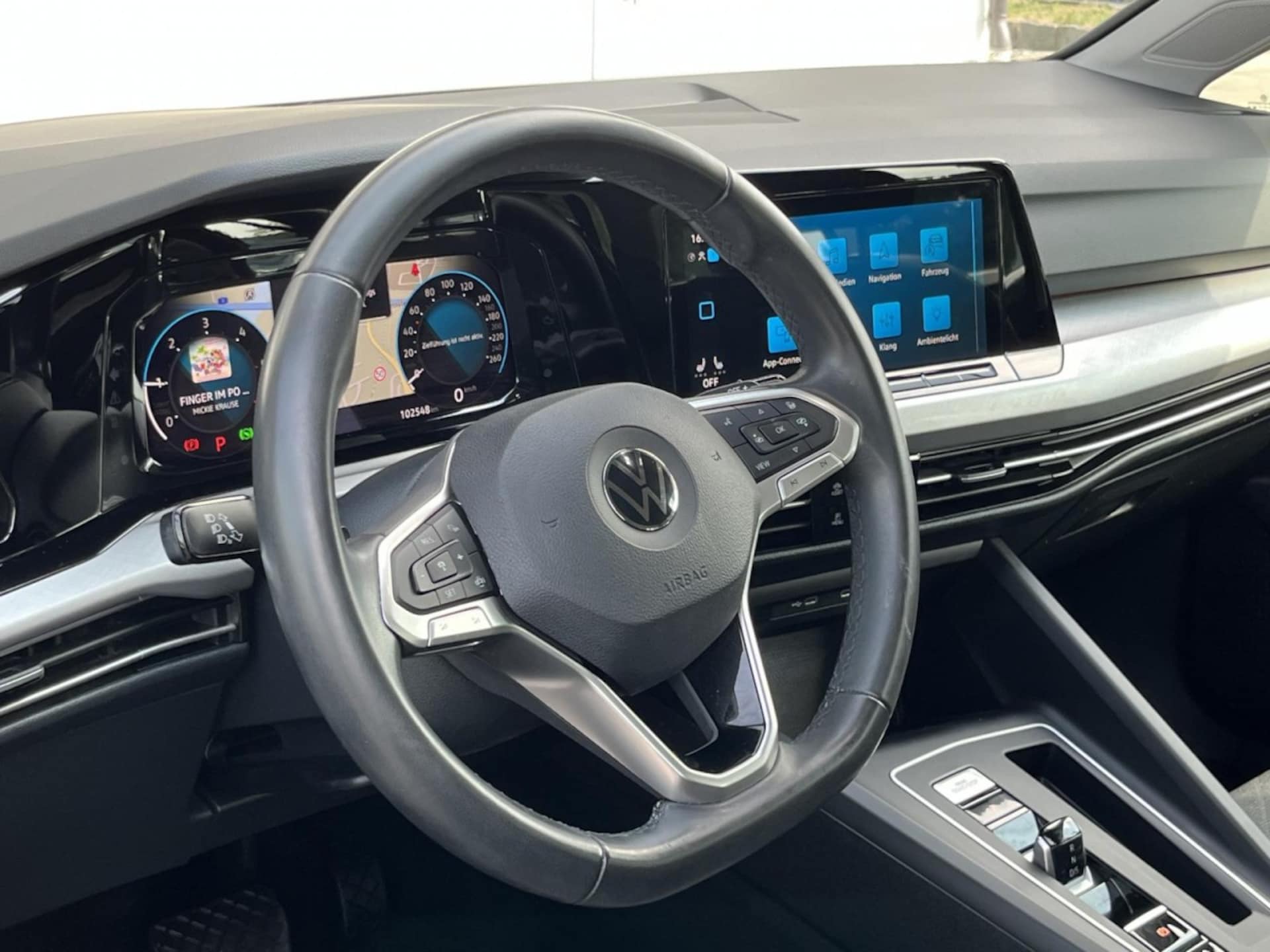 Volkswagen Golf Variant Life