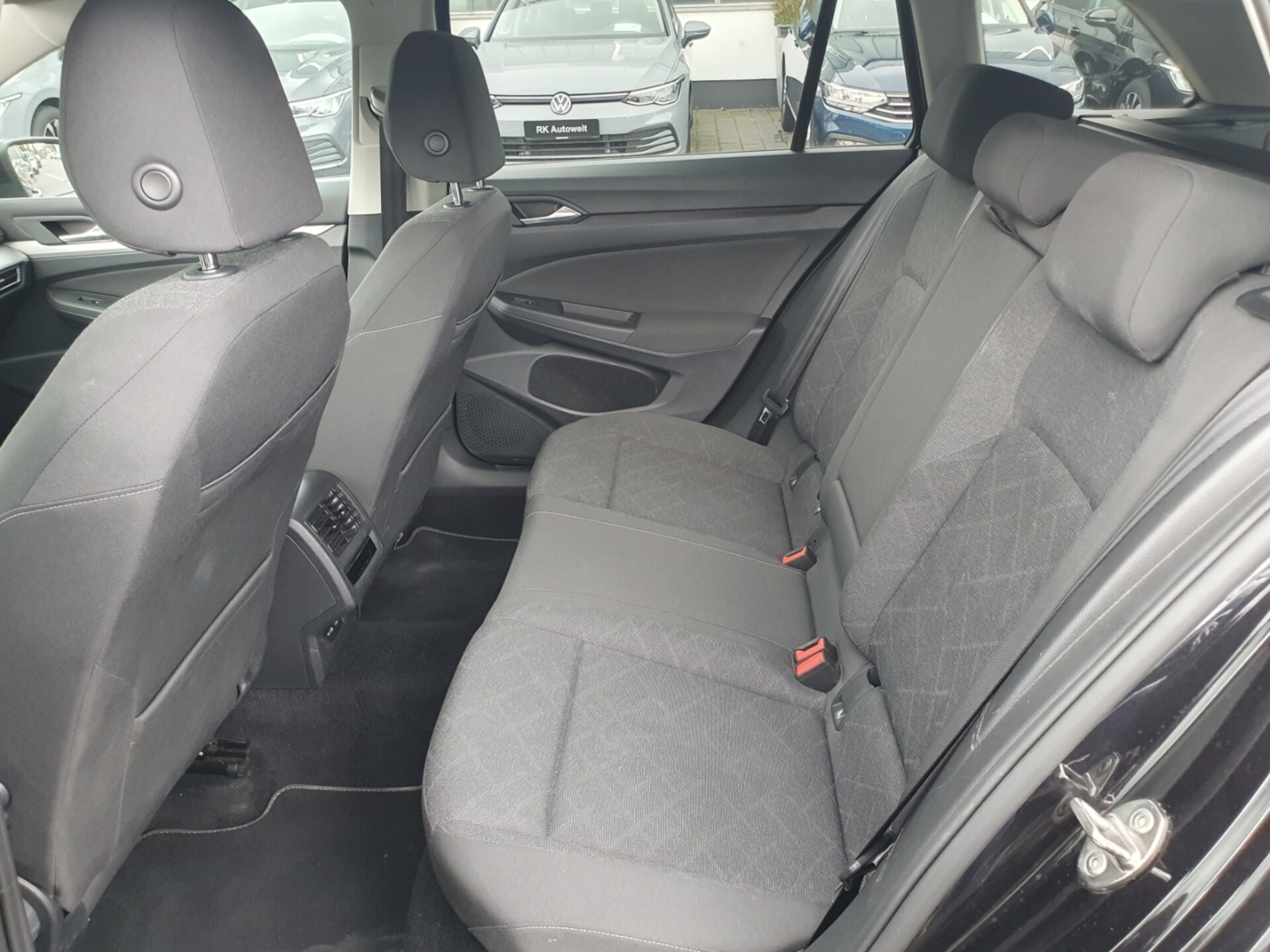 Volkswagen Golf Variant Life