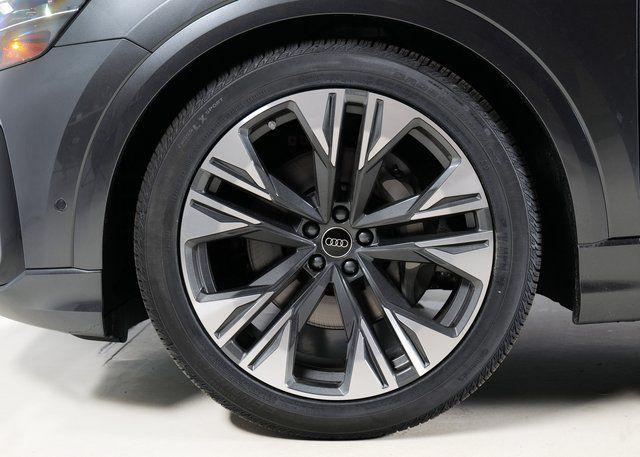 2026 Audi Q8 Premium Plus - Photo 32