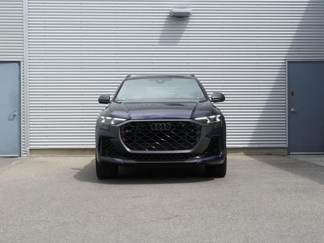 2026 Audi RS Q8 SUV performance