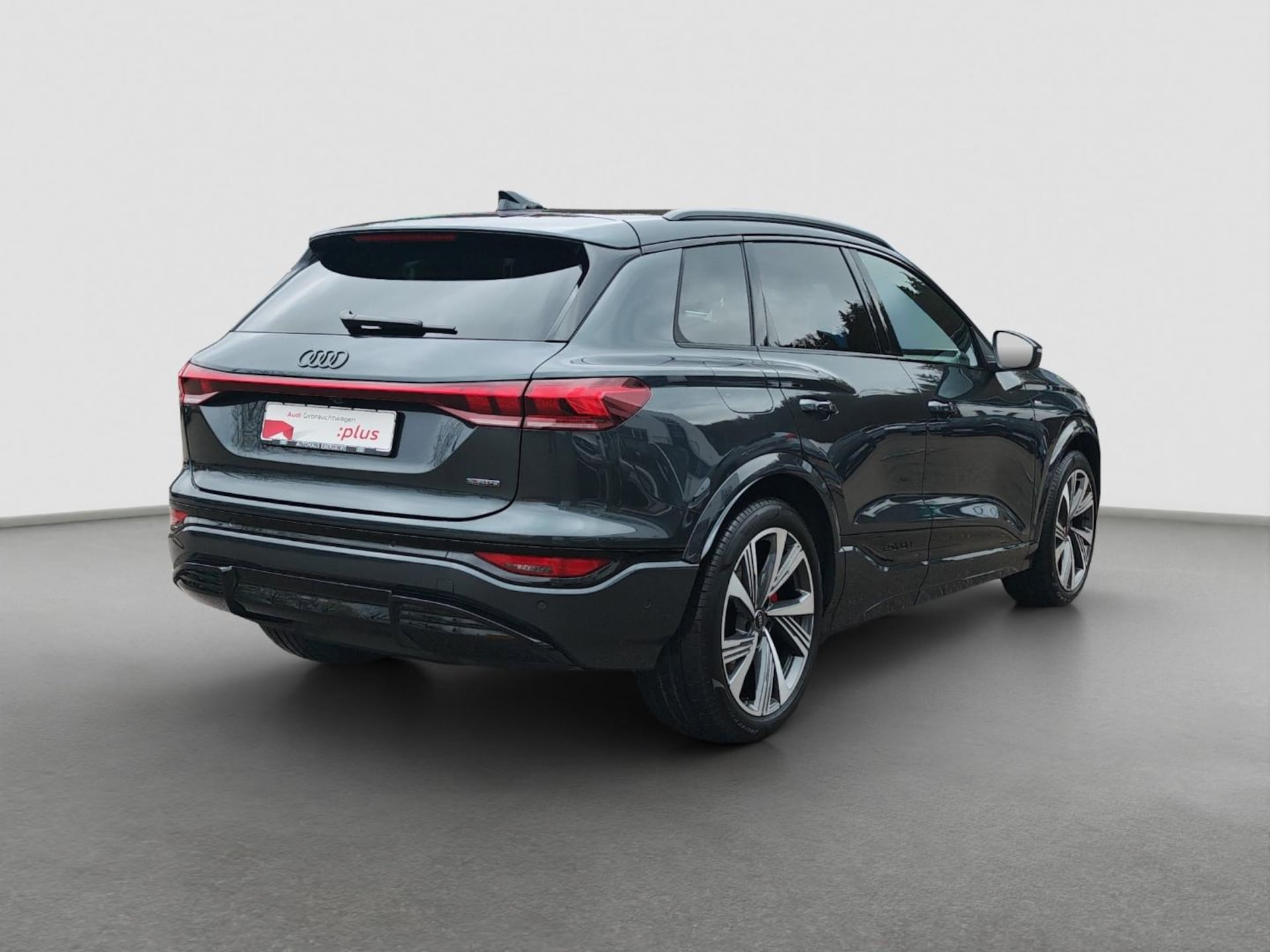 Audi Q6 SUV e-tron