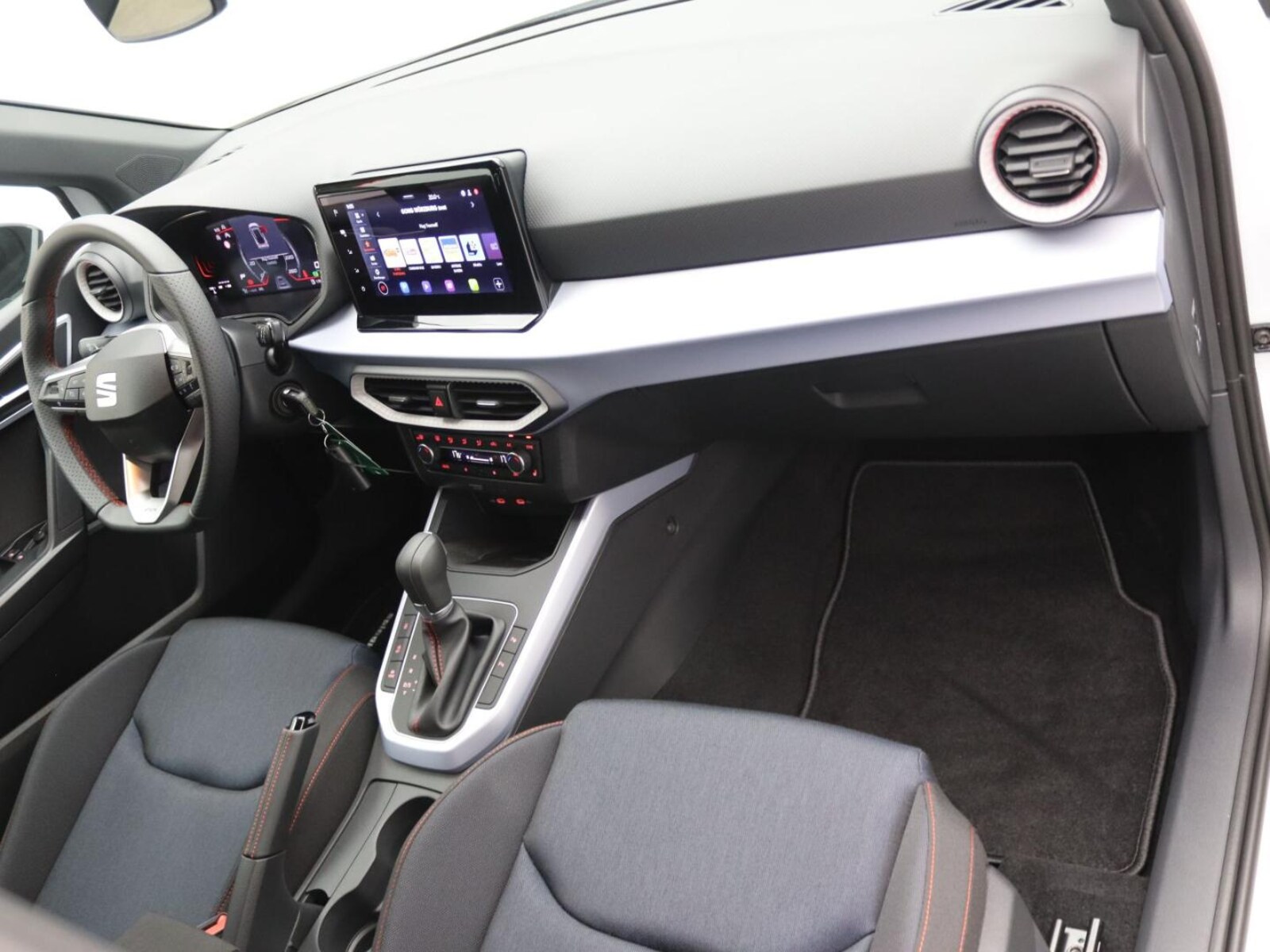 SEAT Arona – Bild 8