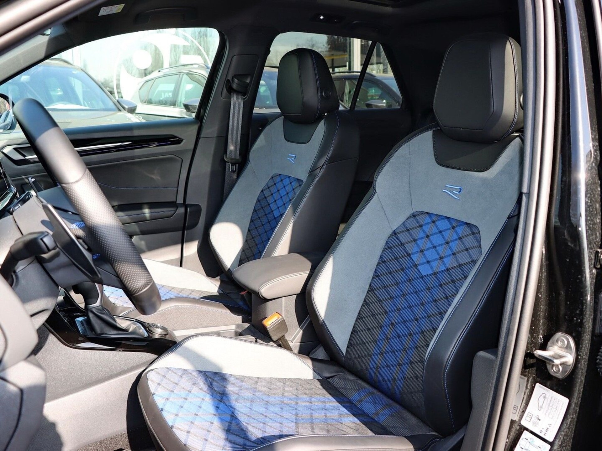 Volkswagen T-Roc R