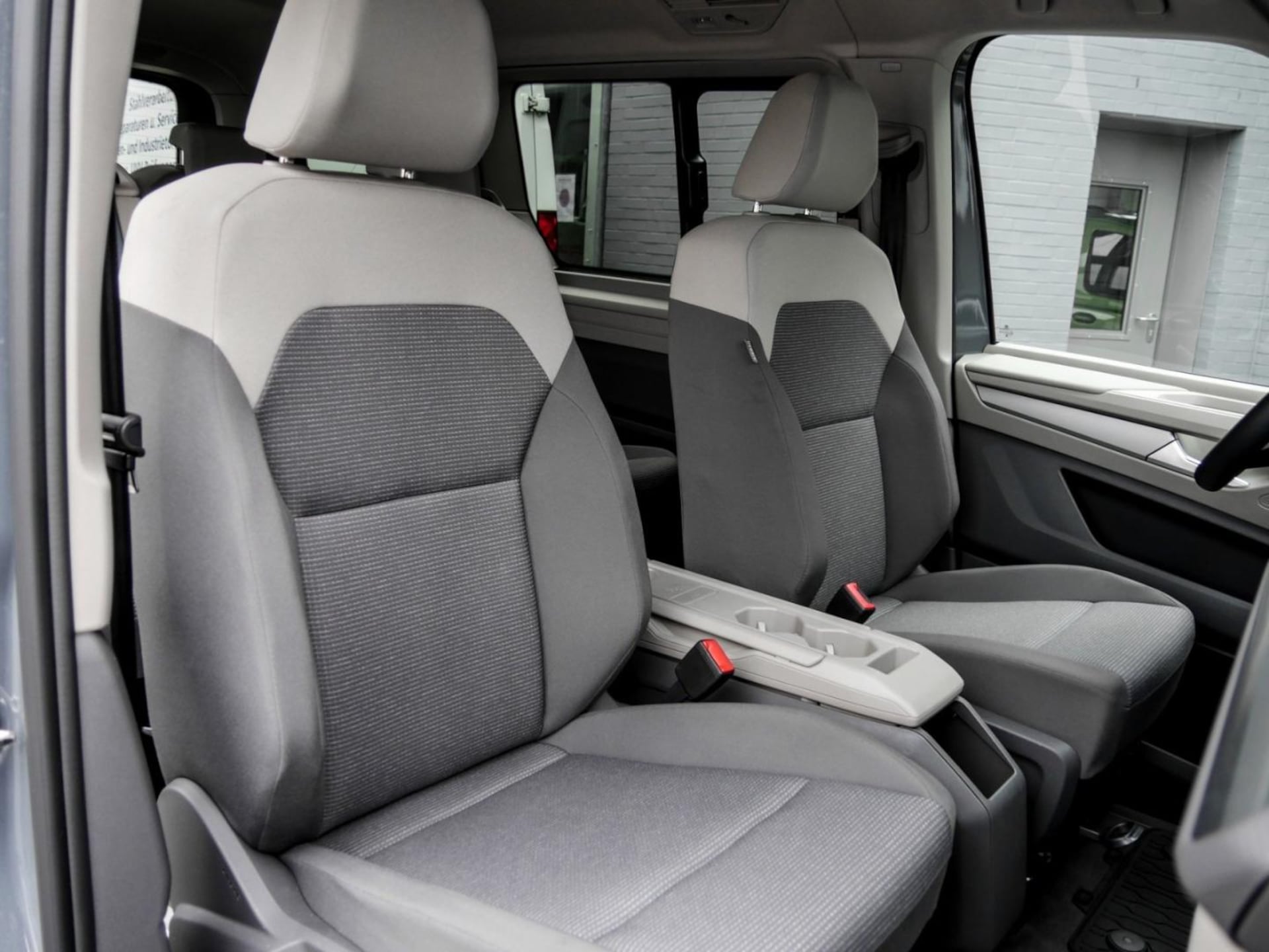 Volkswagen Multivan Basis-Modell