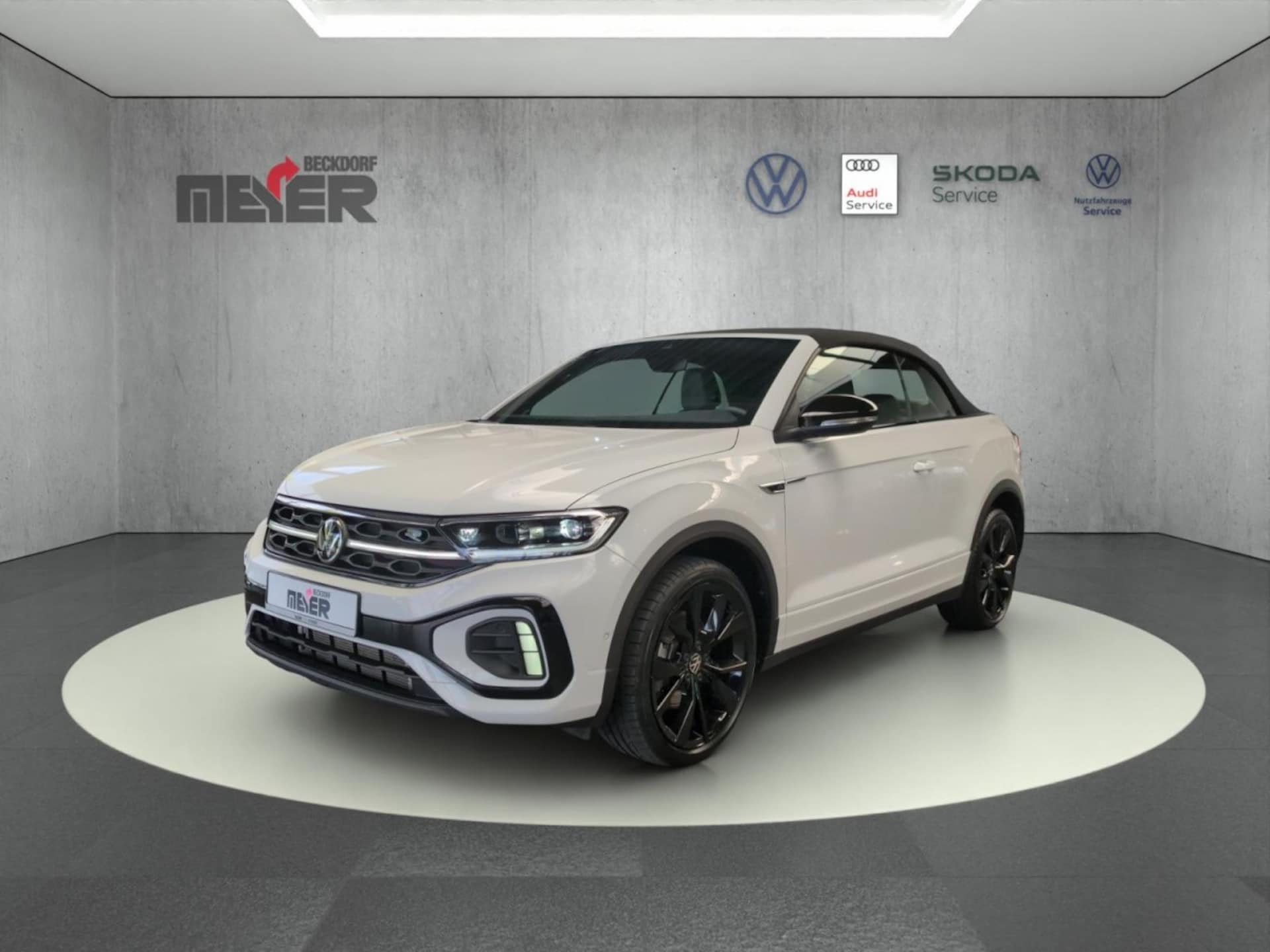 Volkswagen T-Roc Cabriolet — Volkswagen T-Roc Cabriolet T-Roc Cabriolet R-Line 1.5 TSI DSG *Black Style*