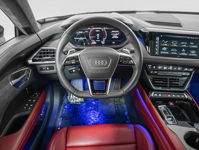 2023 Audi RS e-tron GT Base - Photo 13
