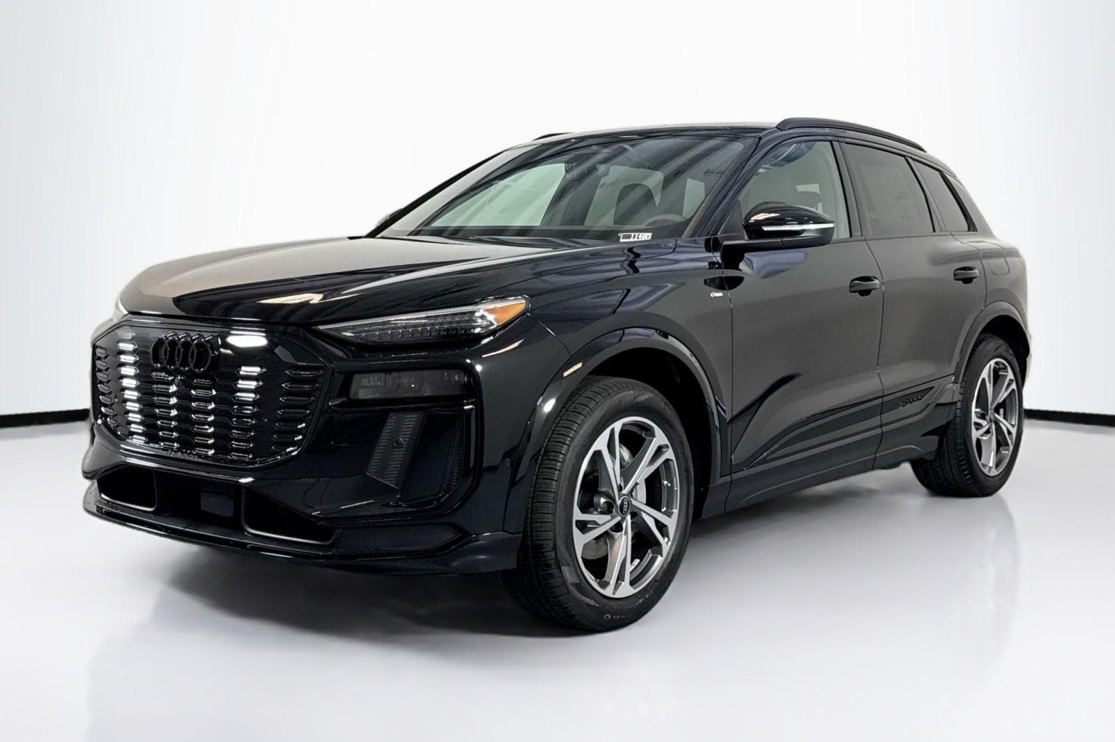 2027 Audi Q6 e-tron Premium Plus quattro's photo