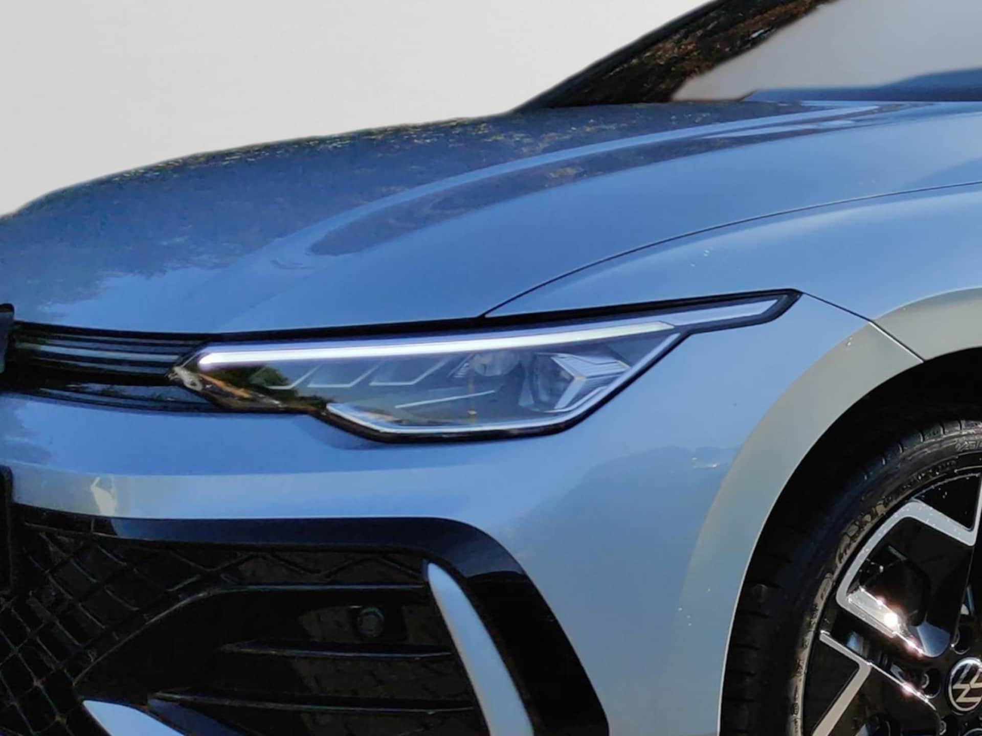 Volkswagen Golf R-Line
