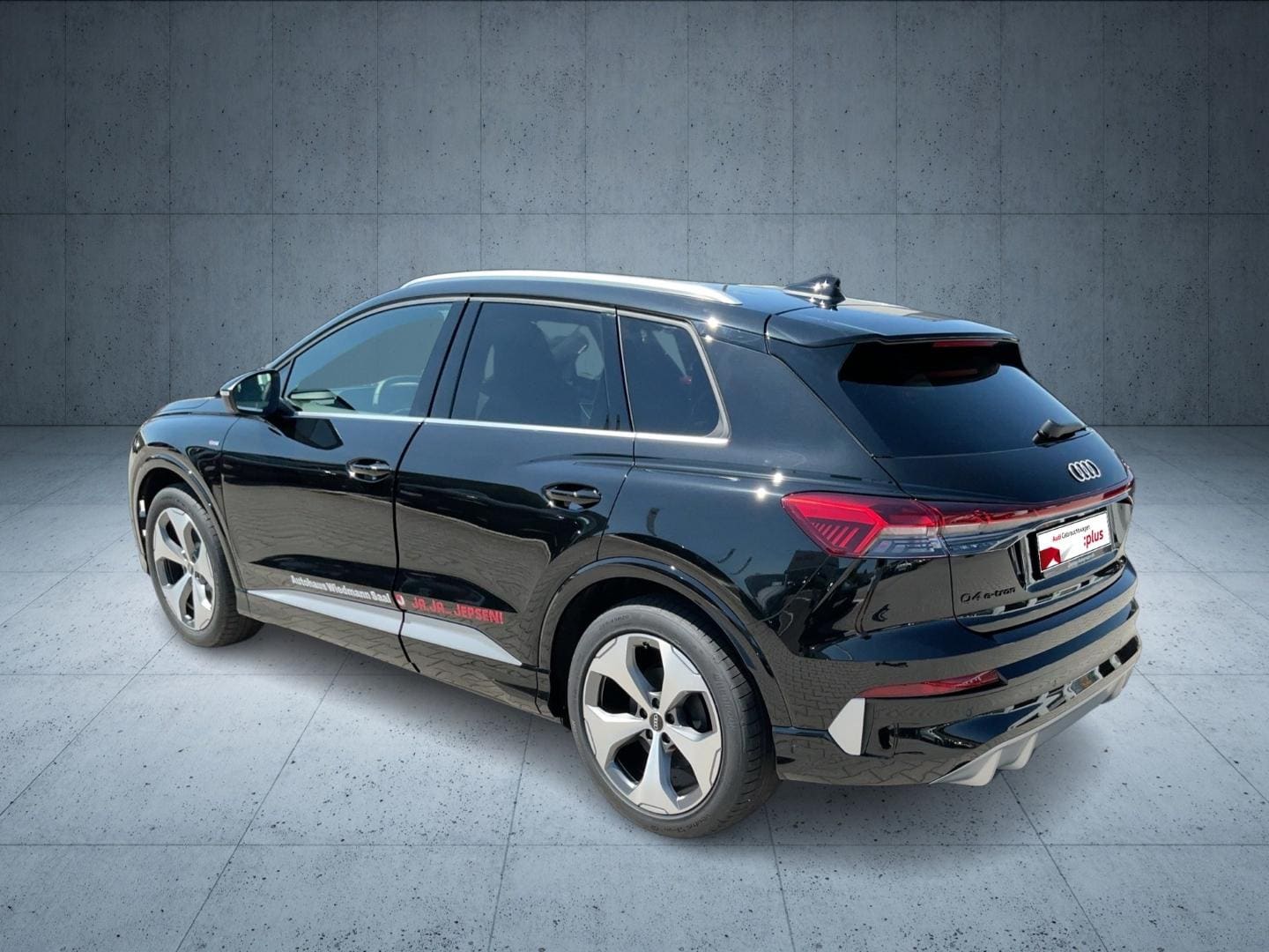Bild über Audi Q4 SUV e-tron e-tron performance 210 kW - für weitere Informationen kontaktieren Sie den Audi Partner
