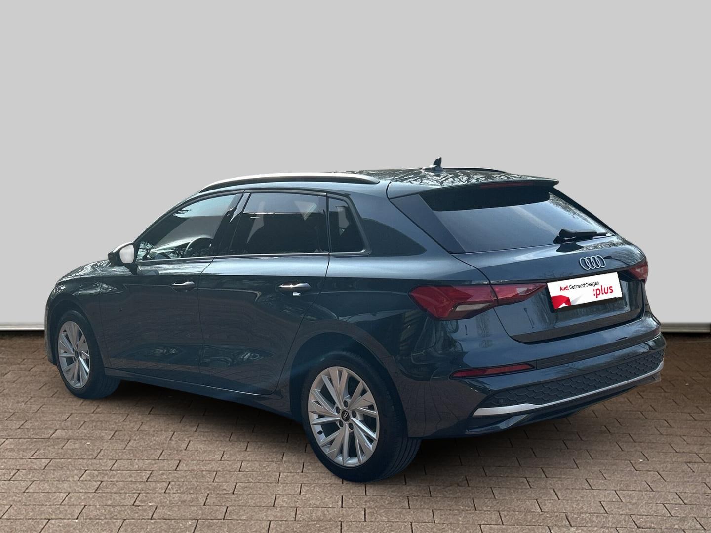 Bild über Audi A3 Sportback 30 TFSI S tronic - für weitere Informationen kontaktieren Sie den Audi Partner