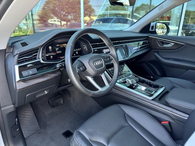 2023 Audi Q8