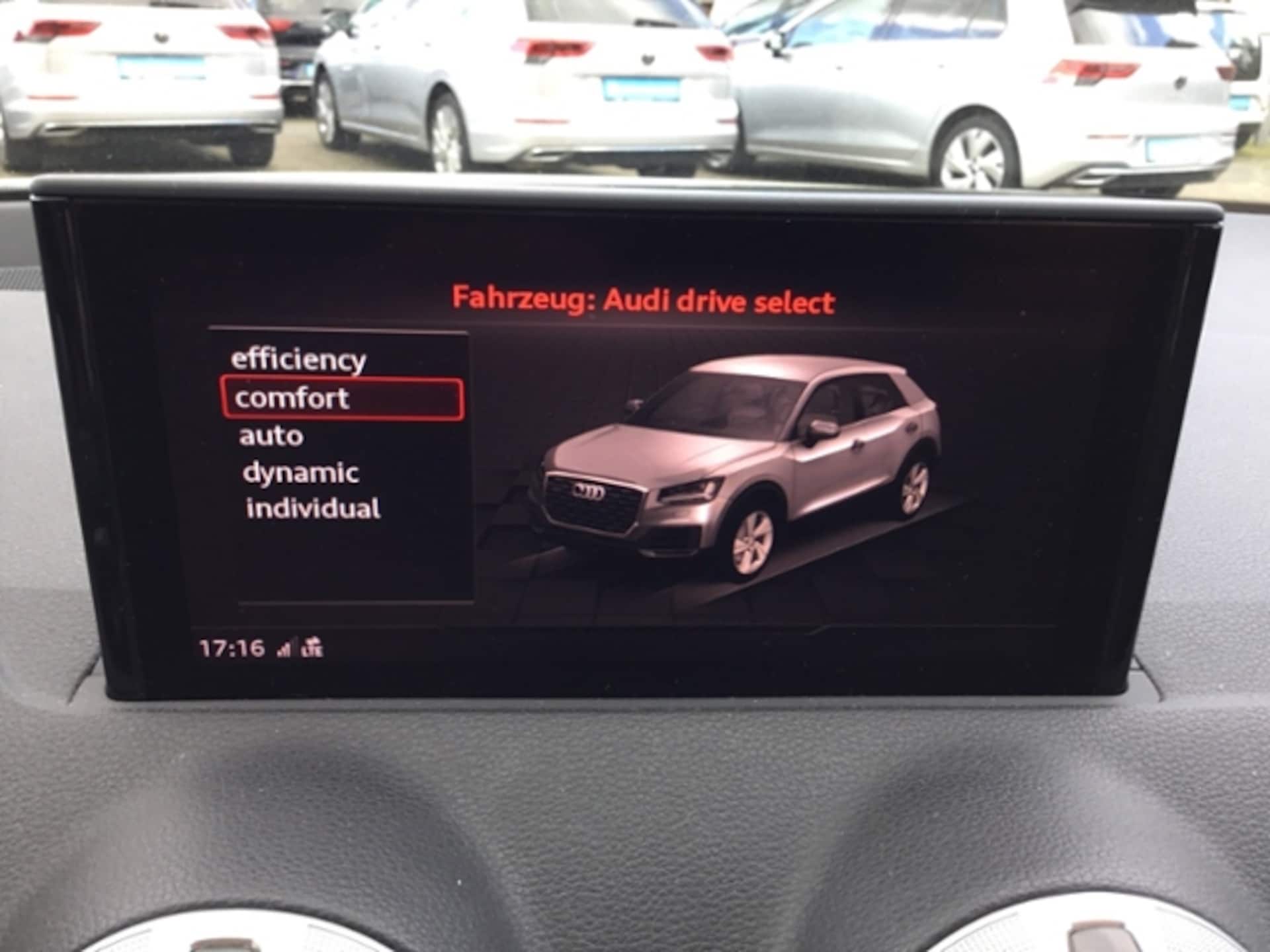 Audi Q2 S line