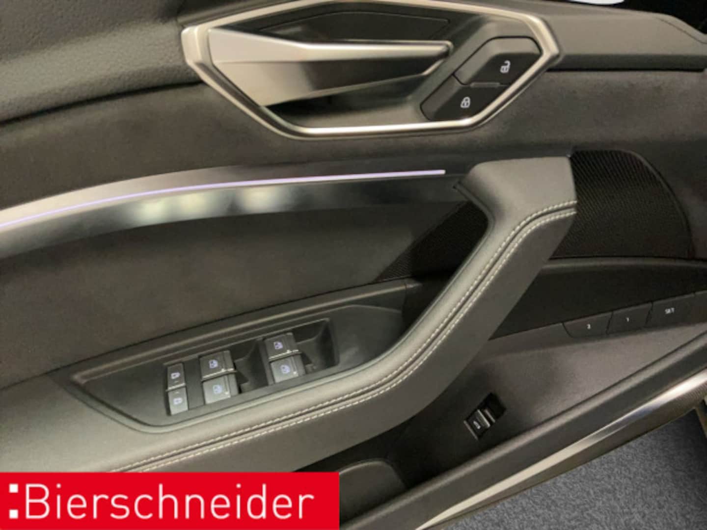 Bild über Audi SQ8 Sportback e-tron e-tron quattro - für weitere Informationen kontaktieren Sie den Audi Partner
