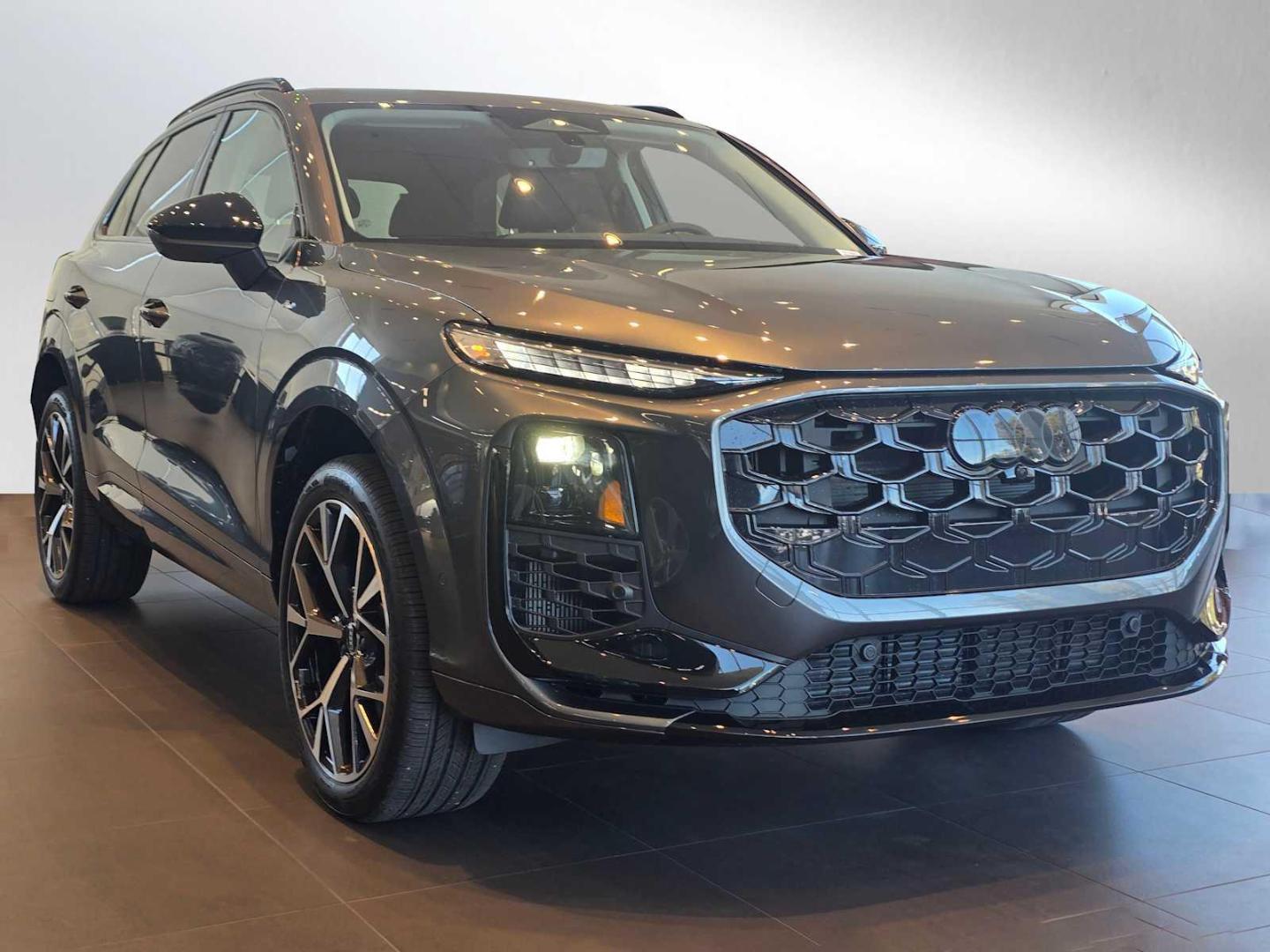 2026 Audi Q3 S line quattro's photo