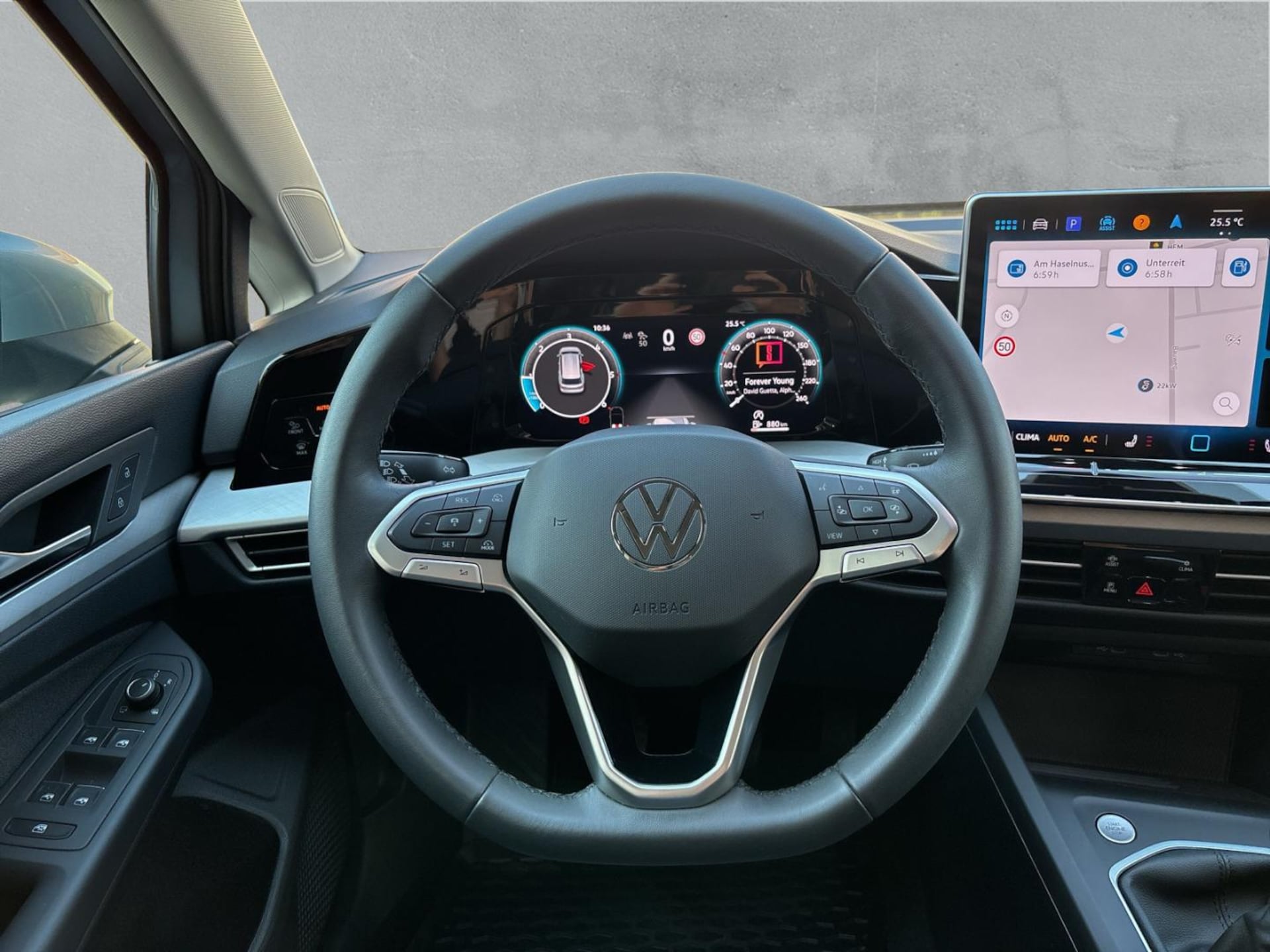 Volkswagen Golf Variant Life