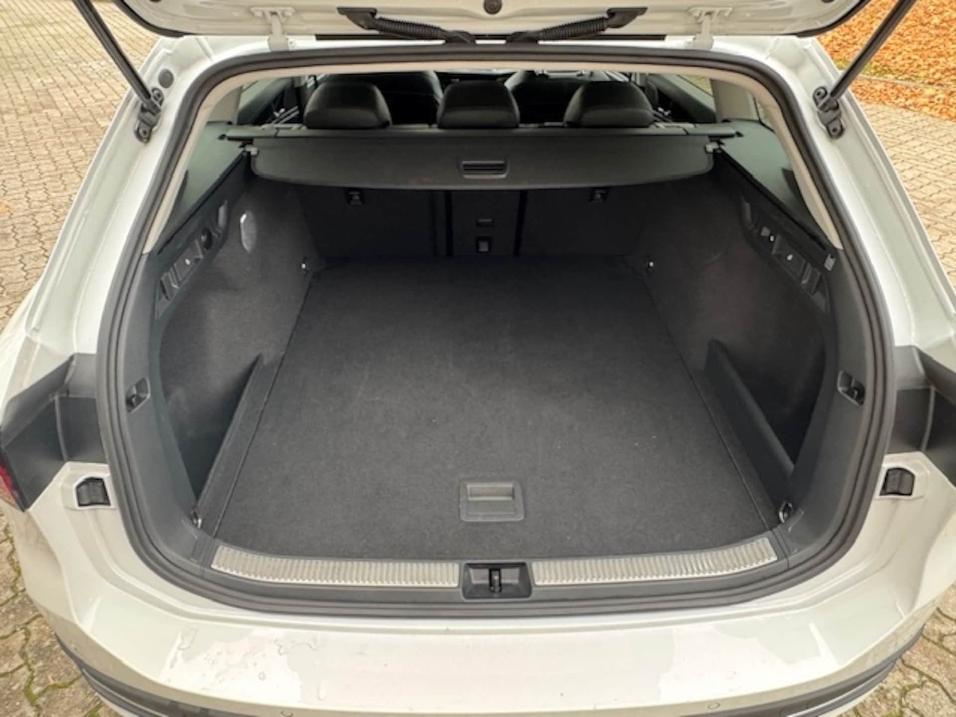 Volkswagen Passat Business
