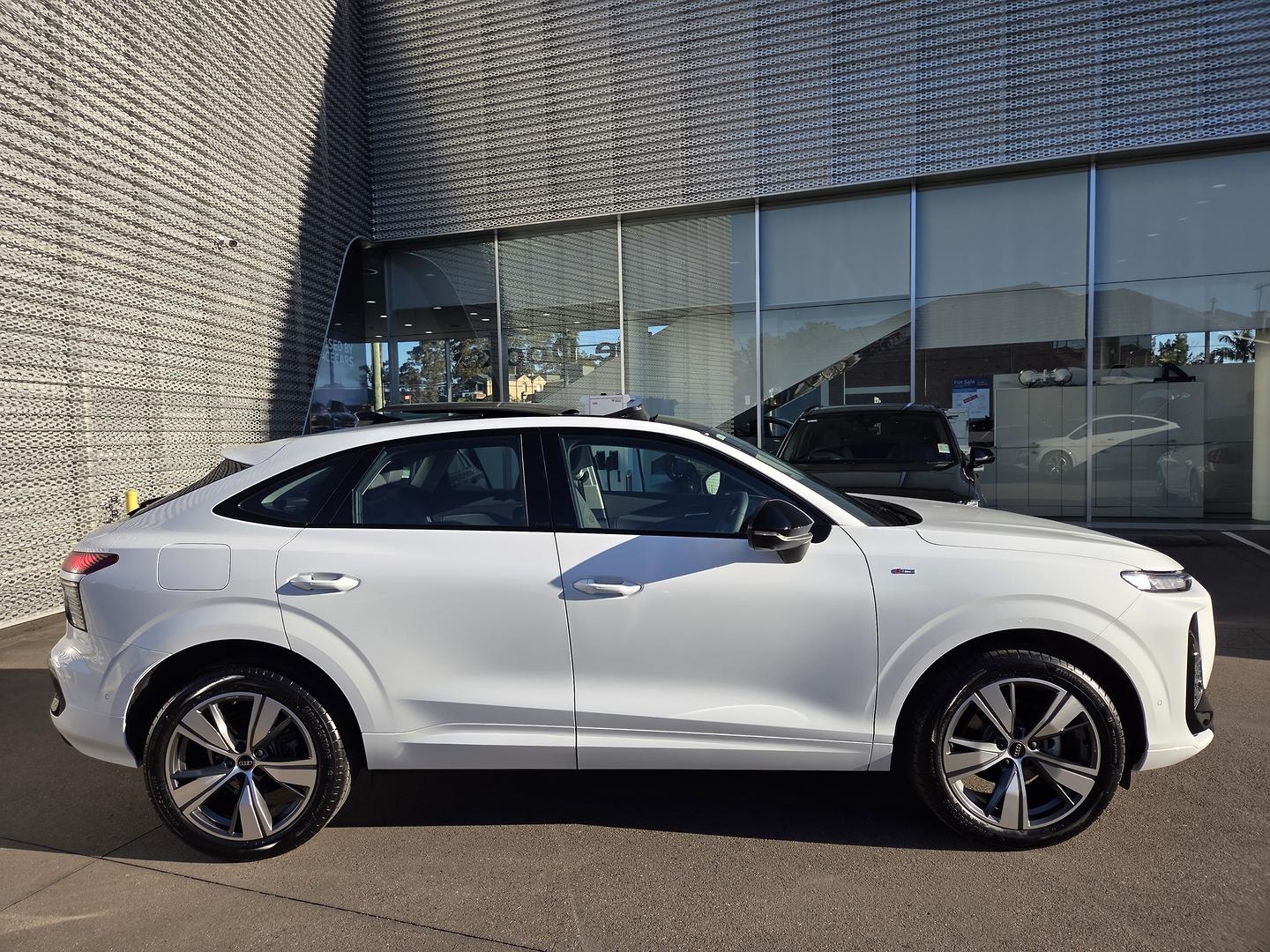Image about Audi Q3 Sportback TFSI 110 kW