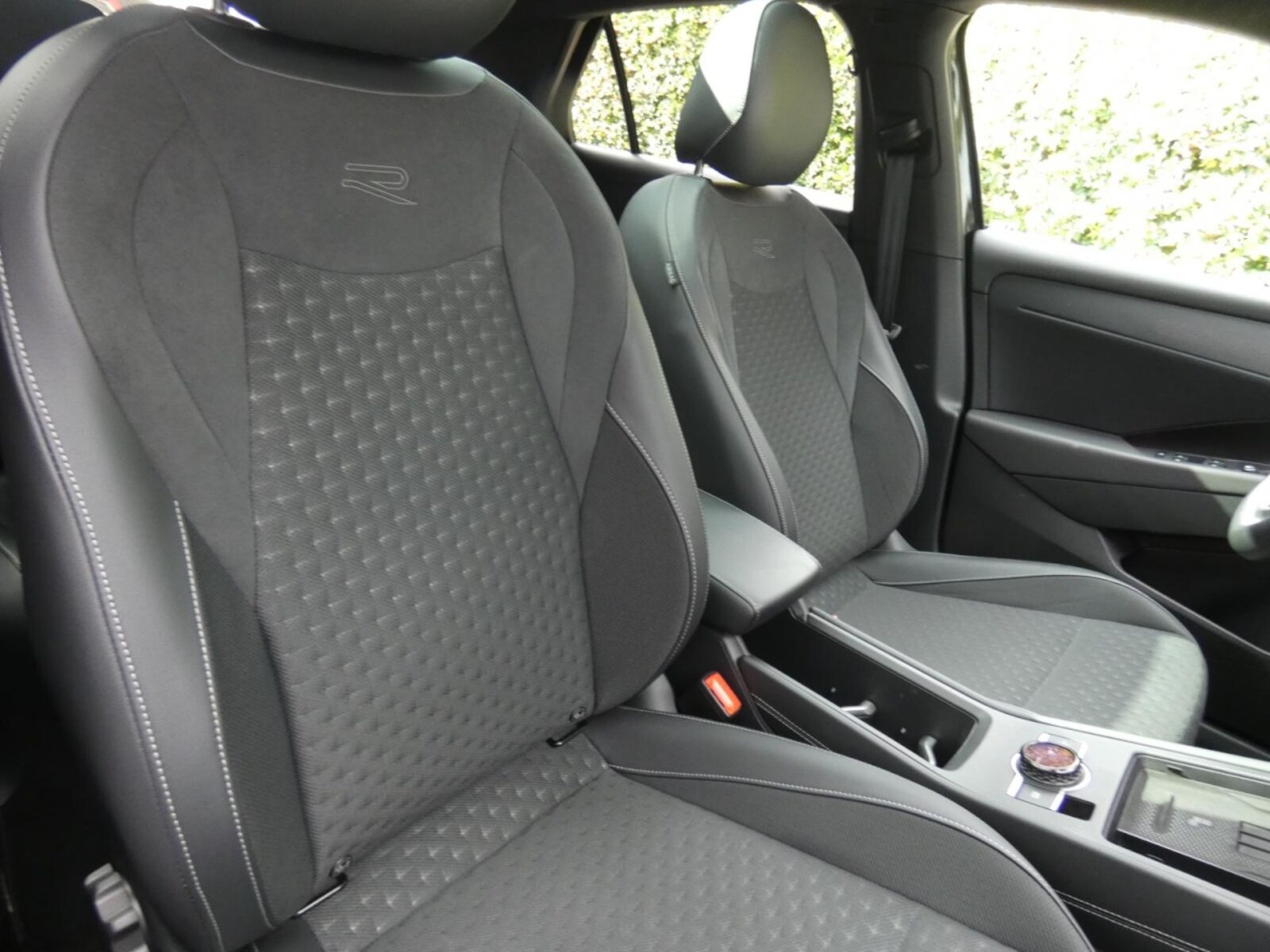 Volkswagen T-Roc – Bild 4