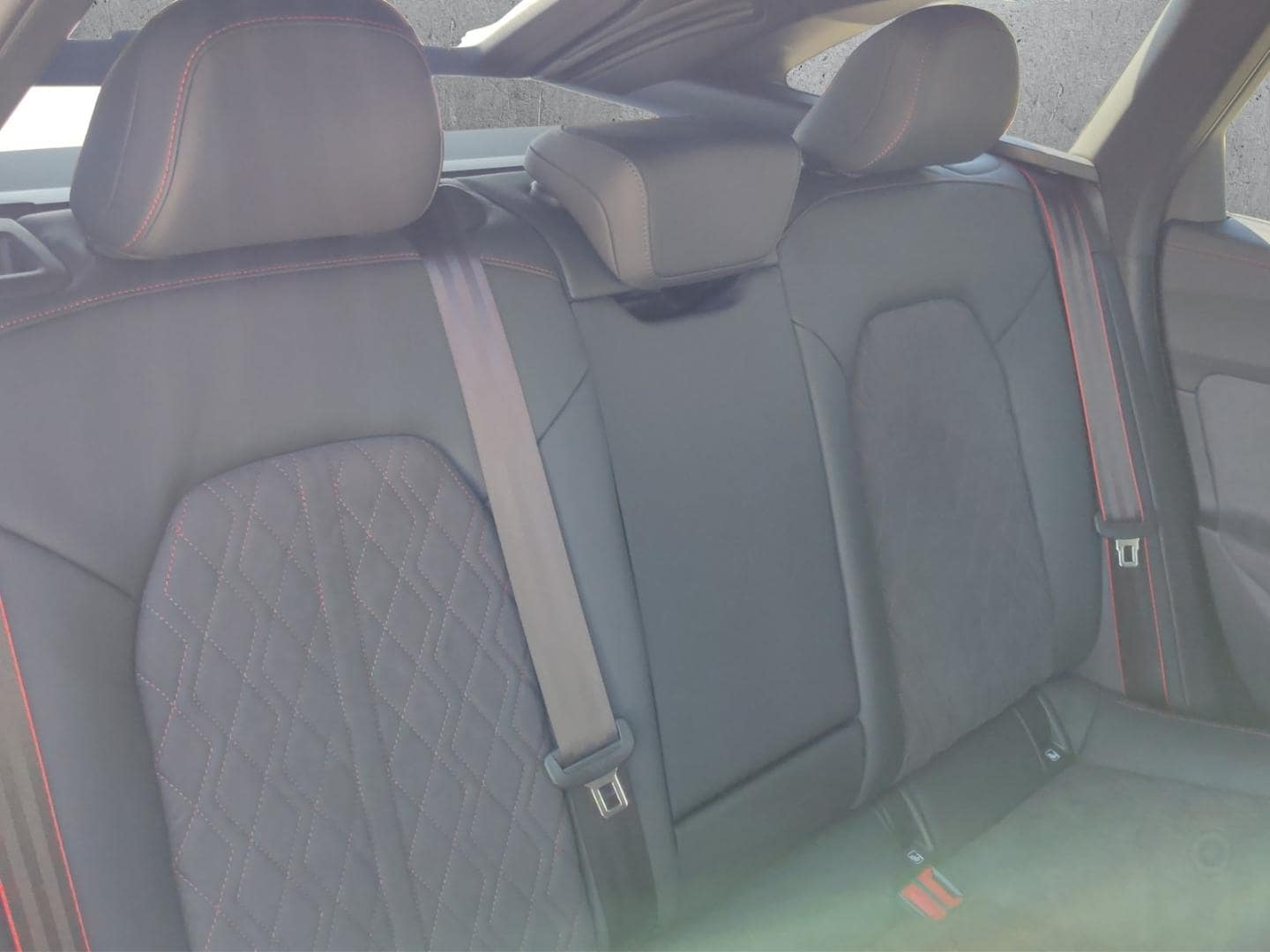 Bild über Audi A5 Avant TFSI quattro S tronic - für weitere Informationen kontaktieren Sie den Audi Partner