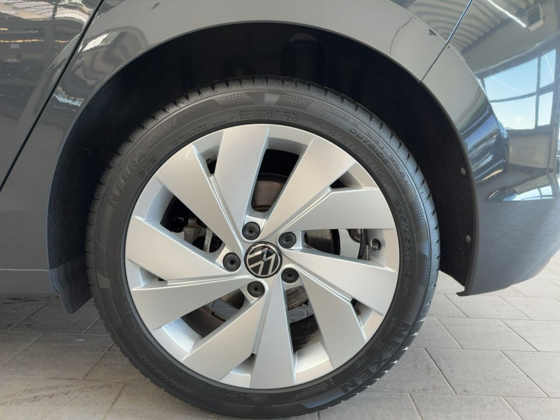 Volkswagen Golf Style