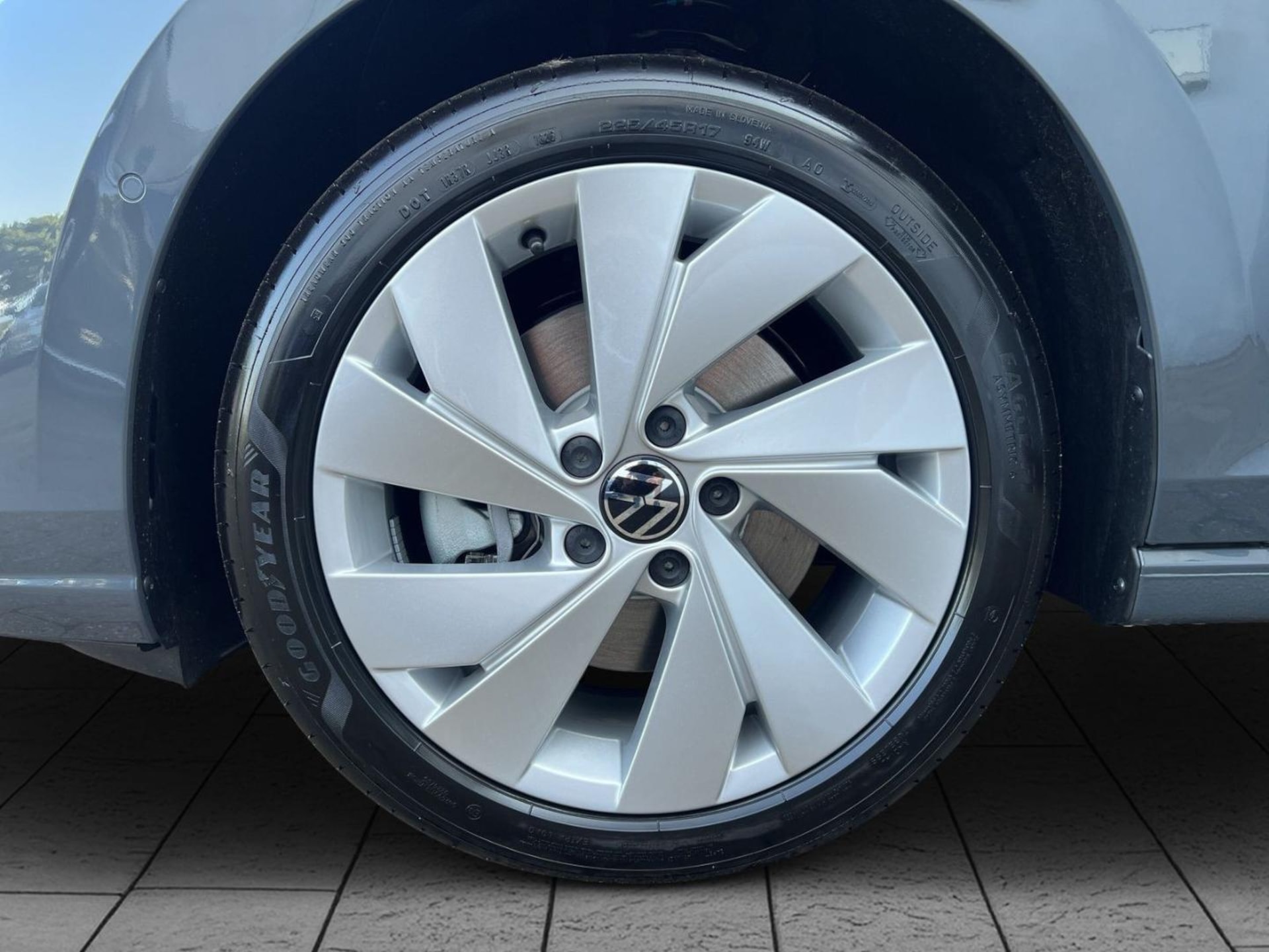 Volkswagen Golf Variant Life