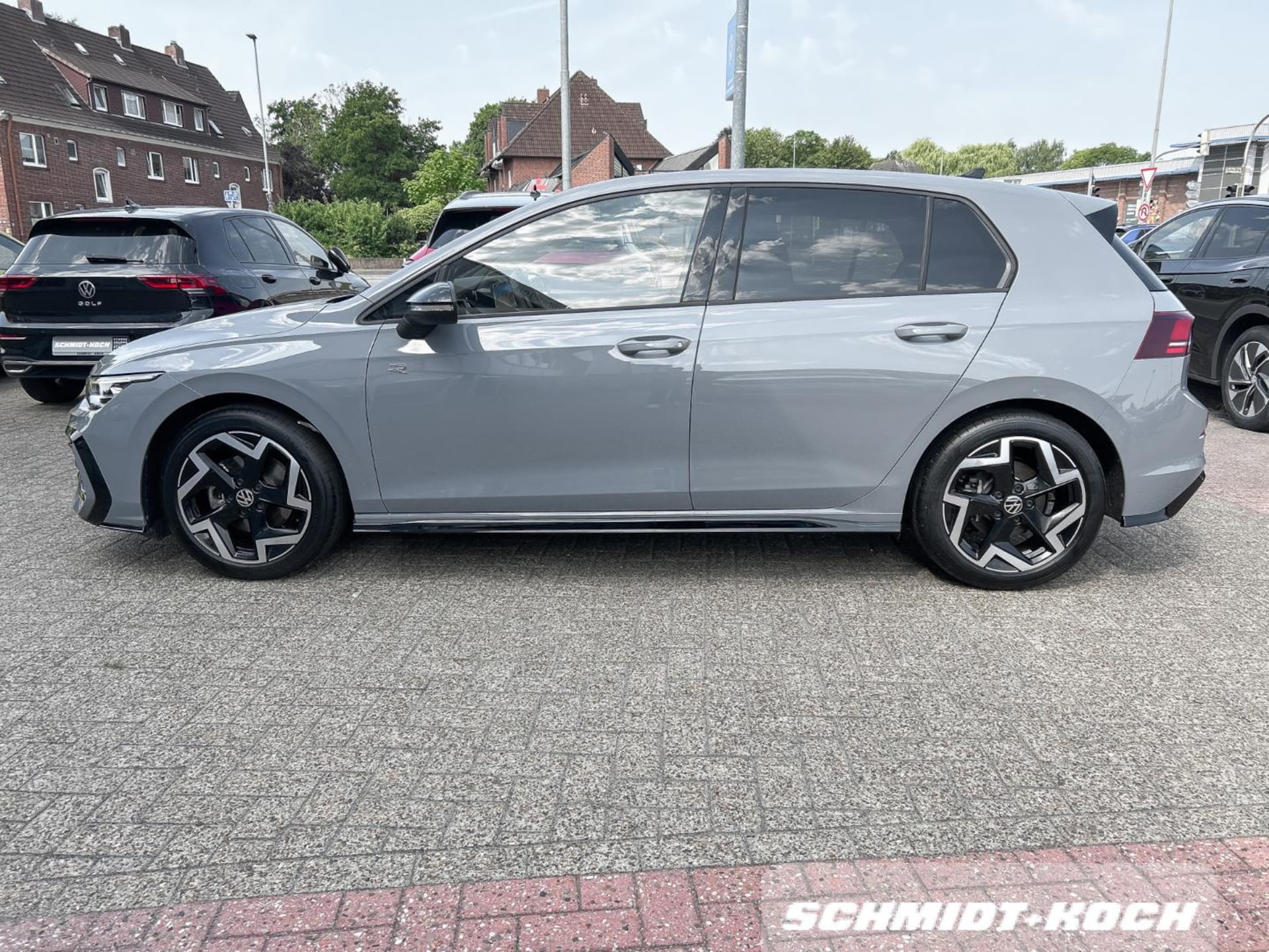 Volkswagen Golf R-Line