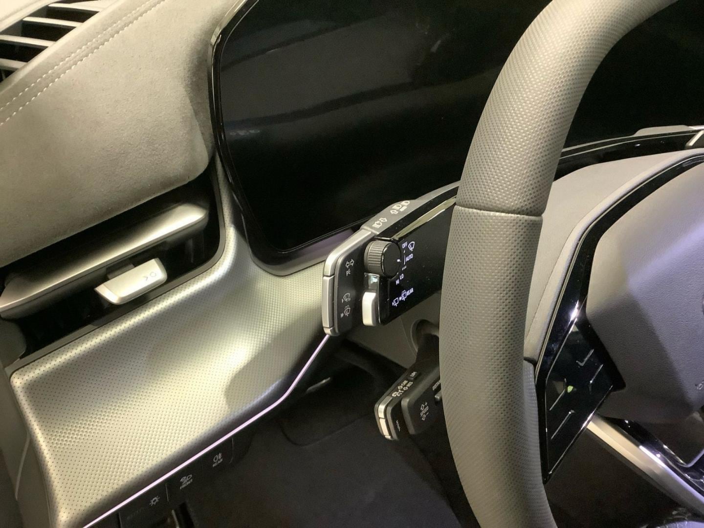Bild über Audi Q3 SUV TFSI quattro 195 kW S tronic - für weitere Informationen kontaktieren Sie den Audi Partner