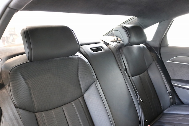 Audi A8 TFSI e 60 TFSI e quattro 340(462) kW(PS) tiptronic for more details contact your dealer