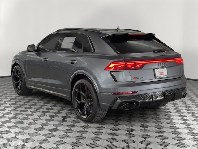 2026 Audi RS Q8 SUV performance