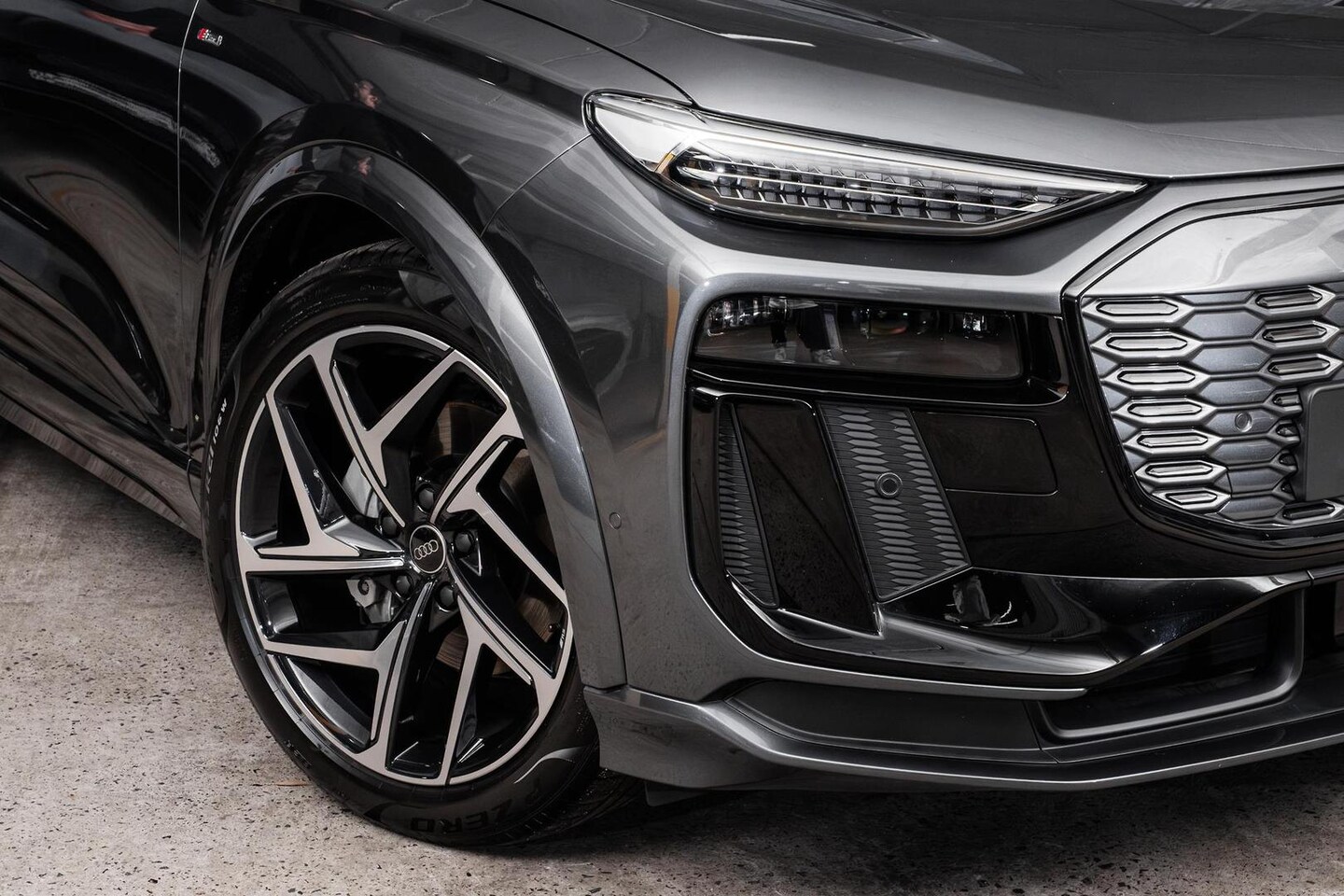 Image about Audi Q6 Sportback e-tron e-tron quattro