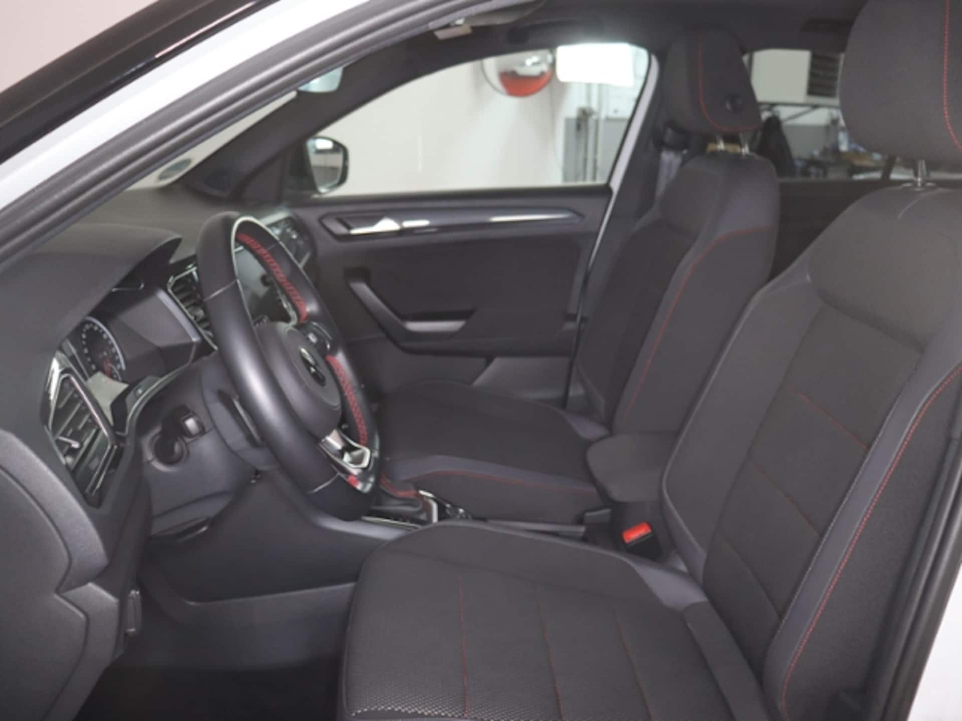 Volkswagen T-Roc Sport