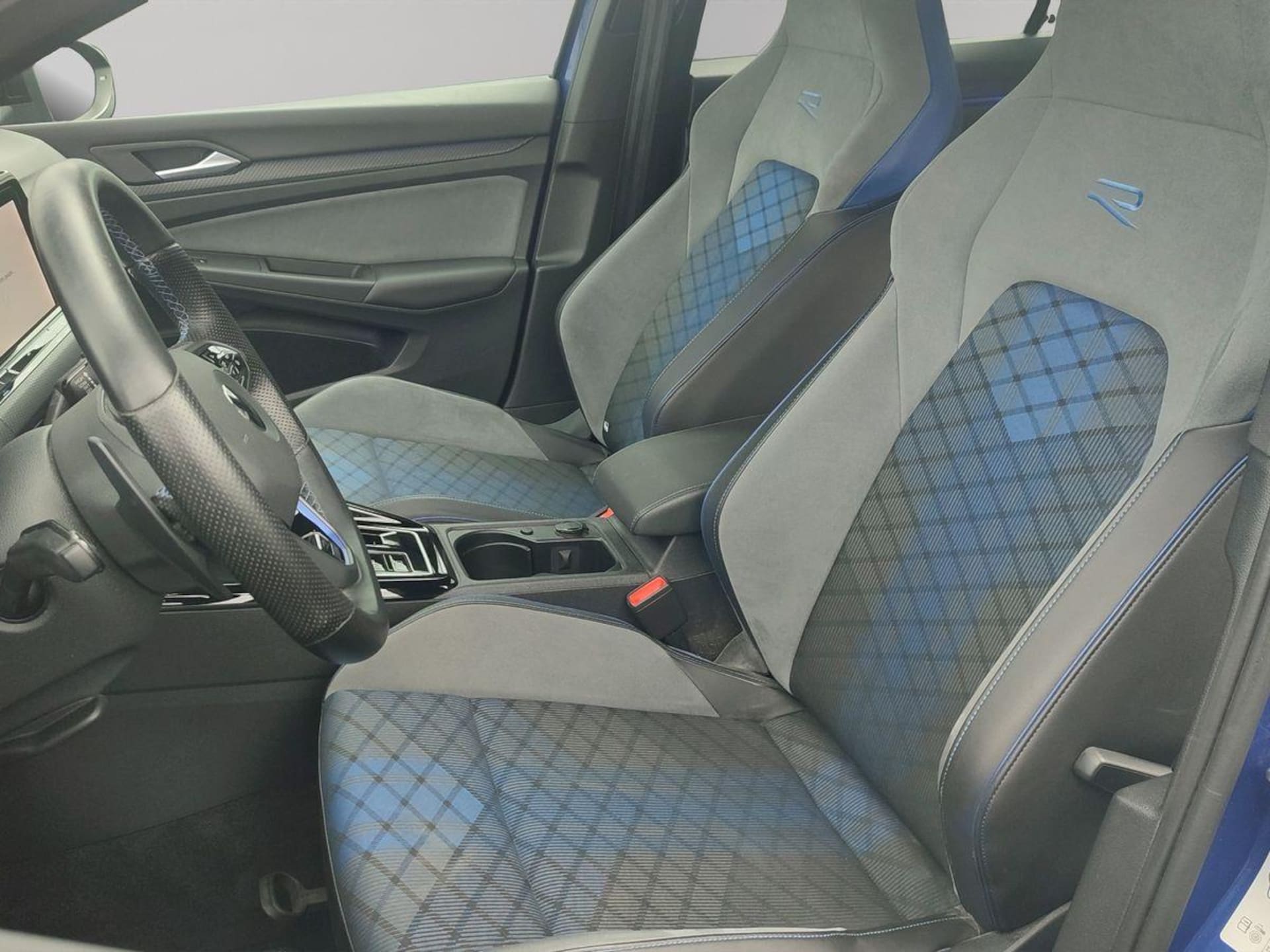 Volkswagen Golf Variant R