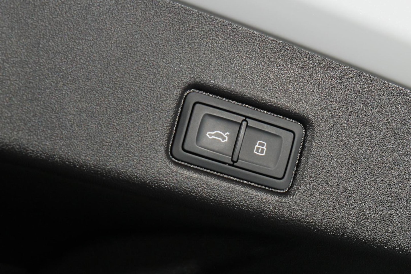 Image about Audi Q5 SUV e-hybrid quattro S tronic