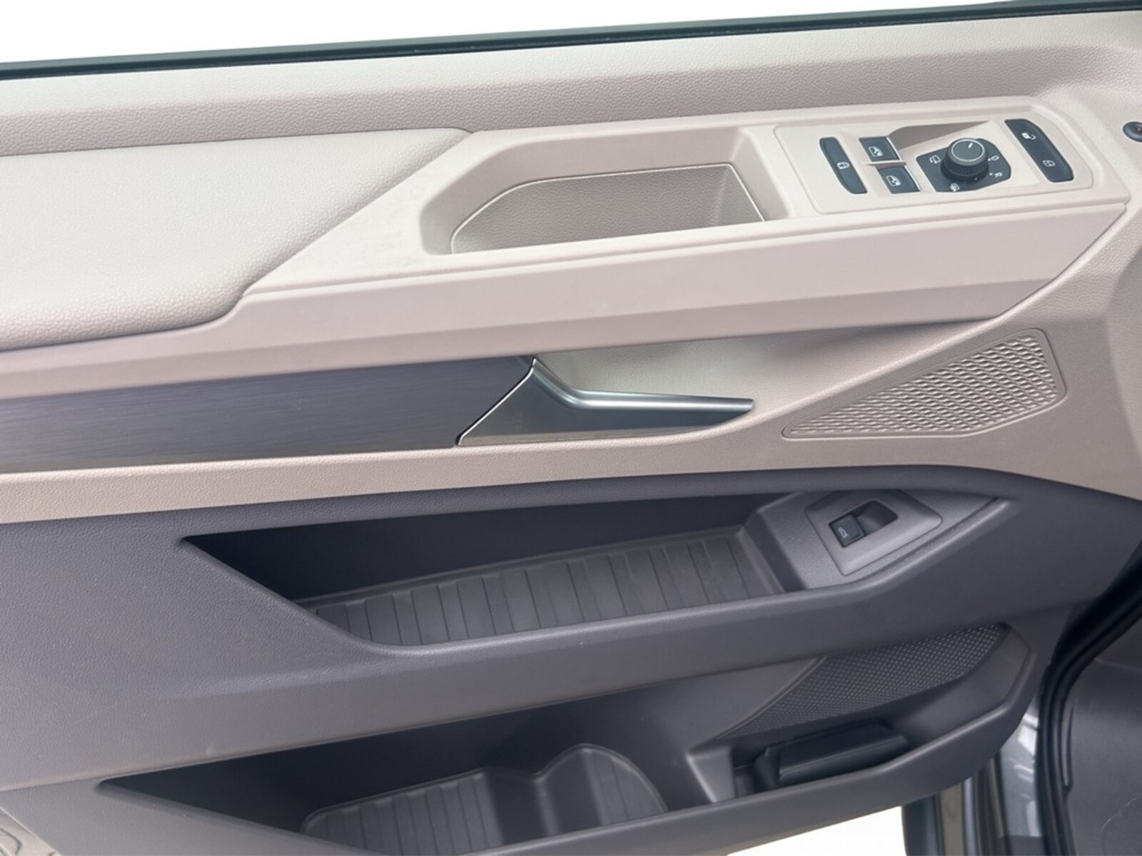 Volkswagen Multivan Langversion – Bild 14