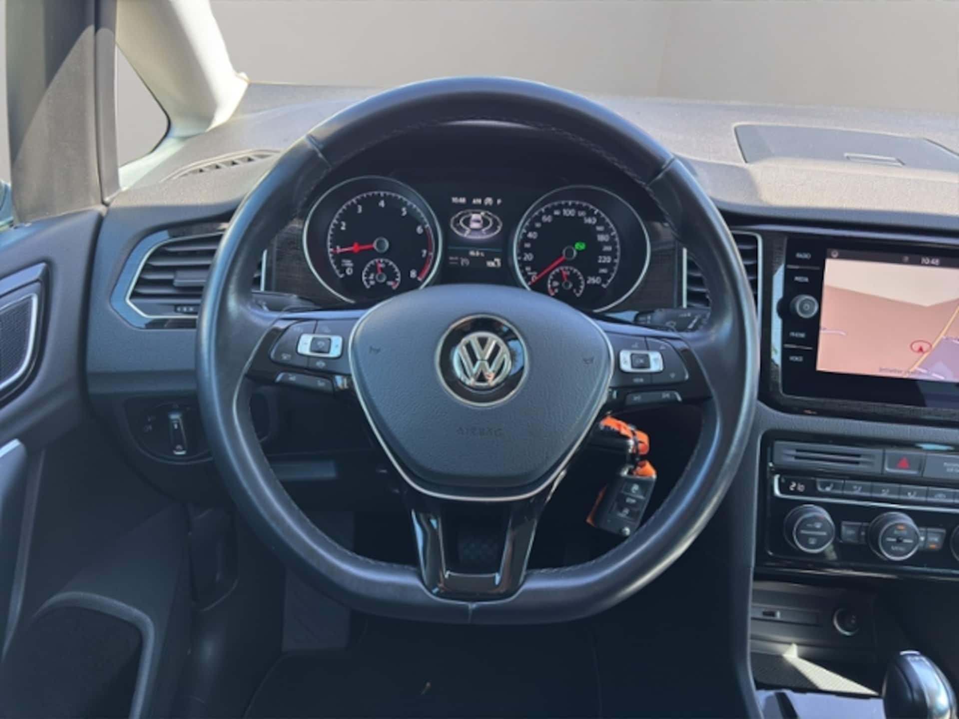 Volkswagen Golf Sportsvan Highline