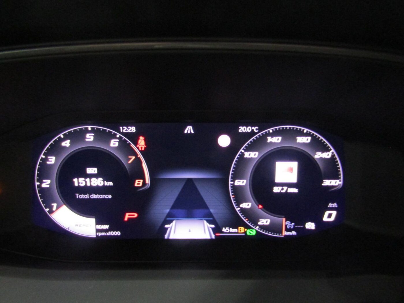 CUPRA Formentor 1.5 eTSI DSG 110 kW (150 CV) — photo 19