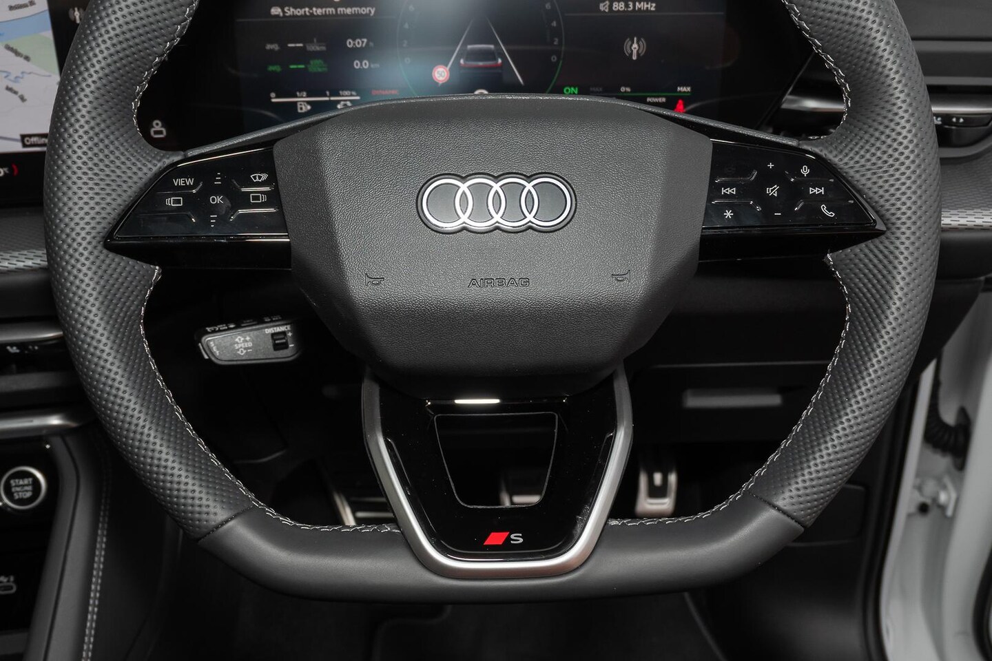 Image about Audi Q5 SUV e-hybrid quattro S tronic