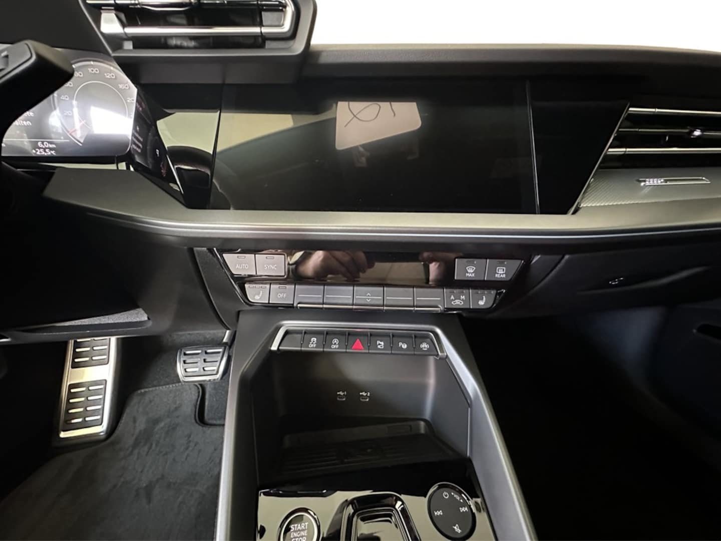 Bild über Audi A3 allstreet 35 TFSI S tronic - für weitere Informationen kontaktieren Sie den Audi Partner