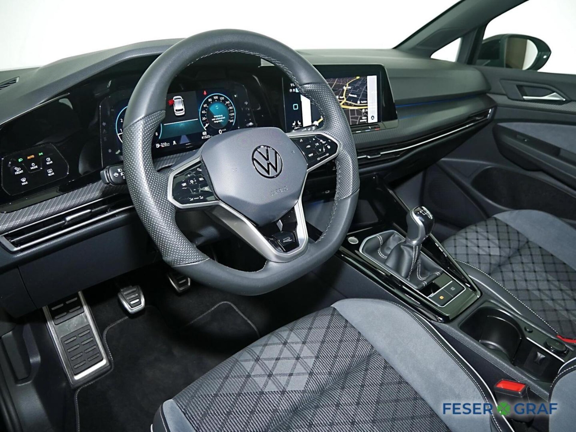 Volkswagen Golf R-Line