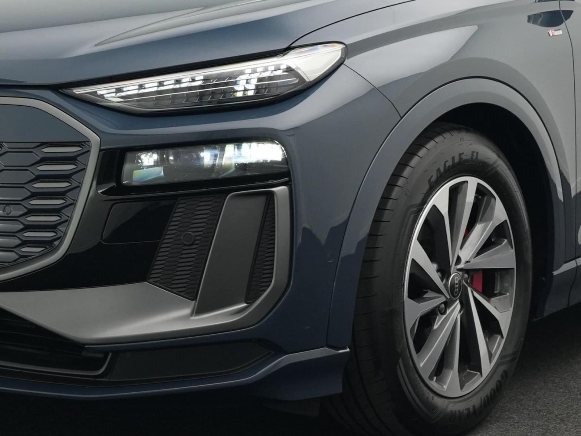 Audi Q6 SUV e-tron