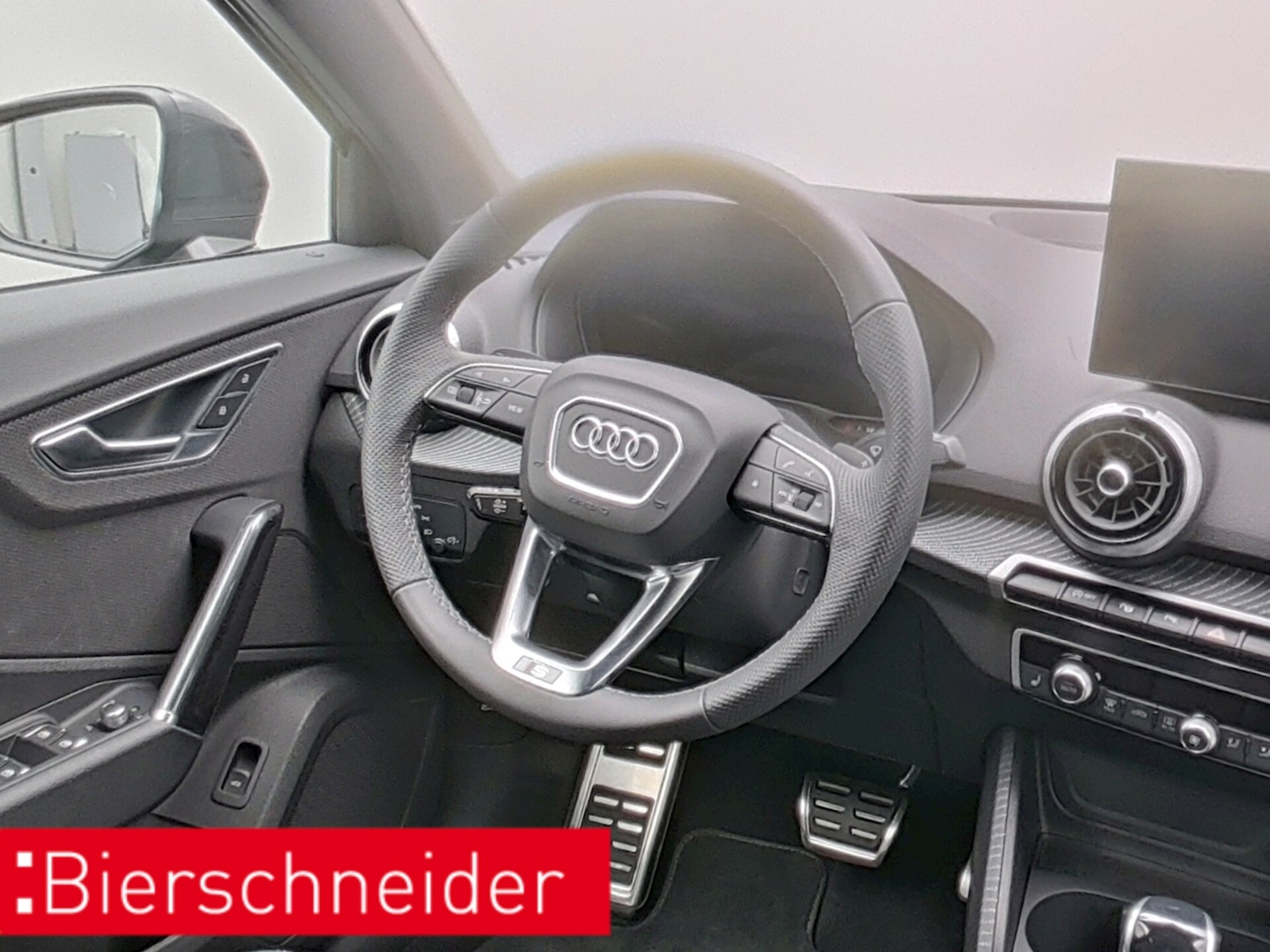 Audi Q2 S line