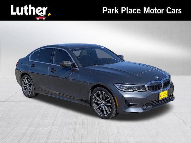 Photo of 2019 BMW 330i