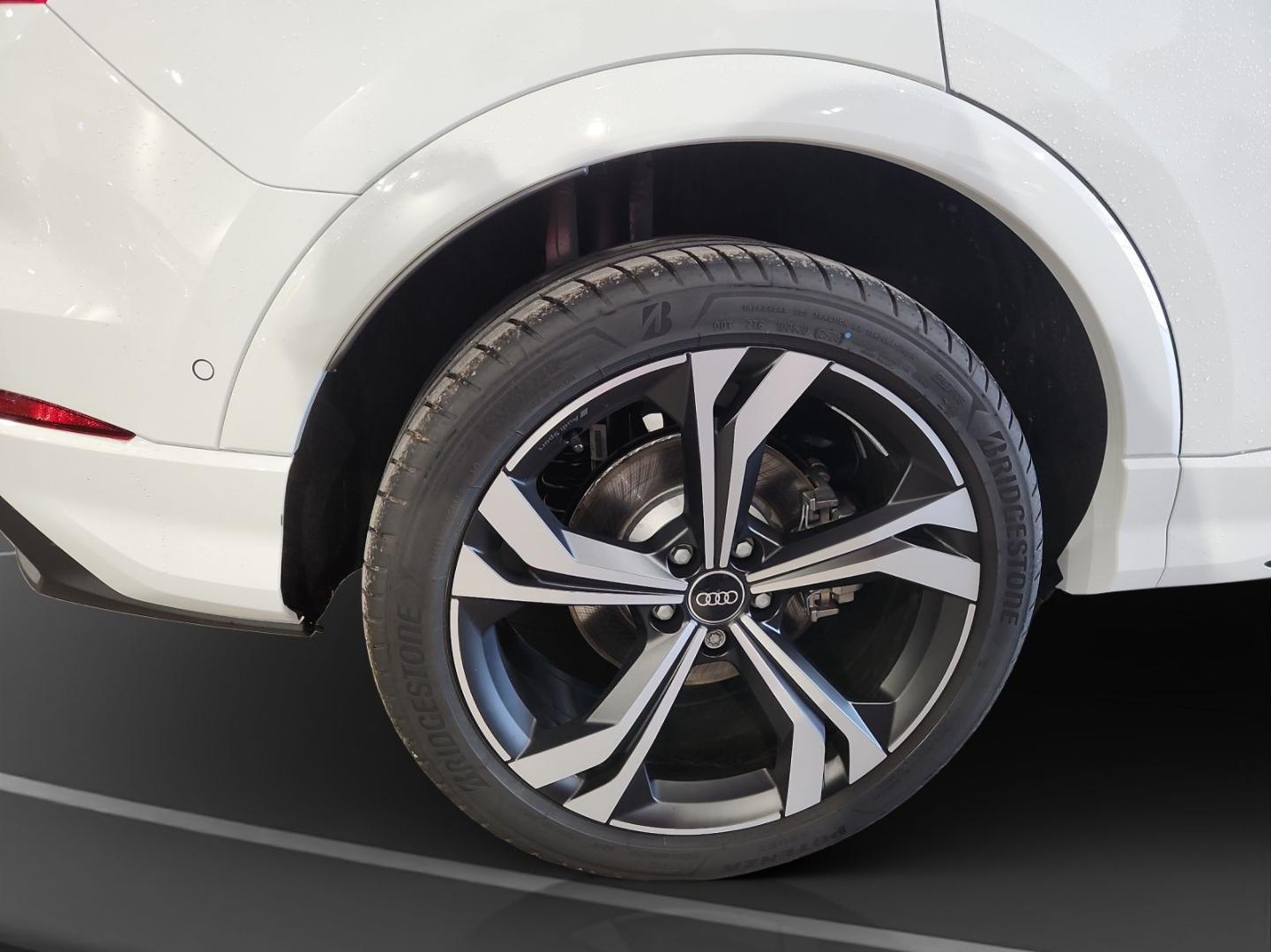Image about Audi Q3 S line 40 TFSI quattro S tronic