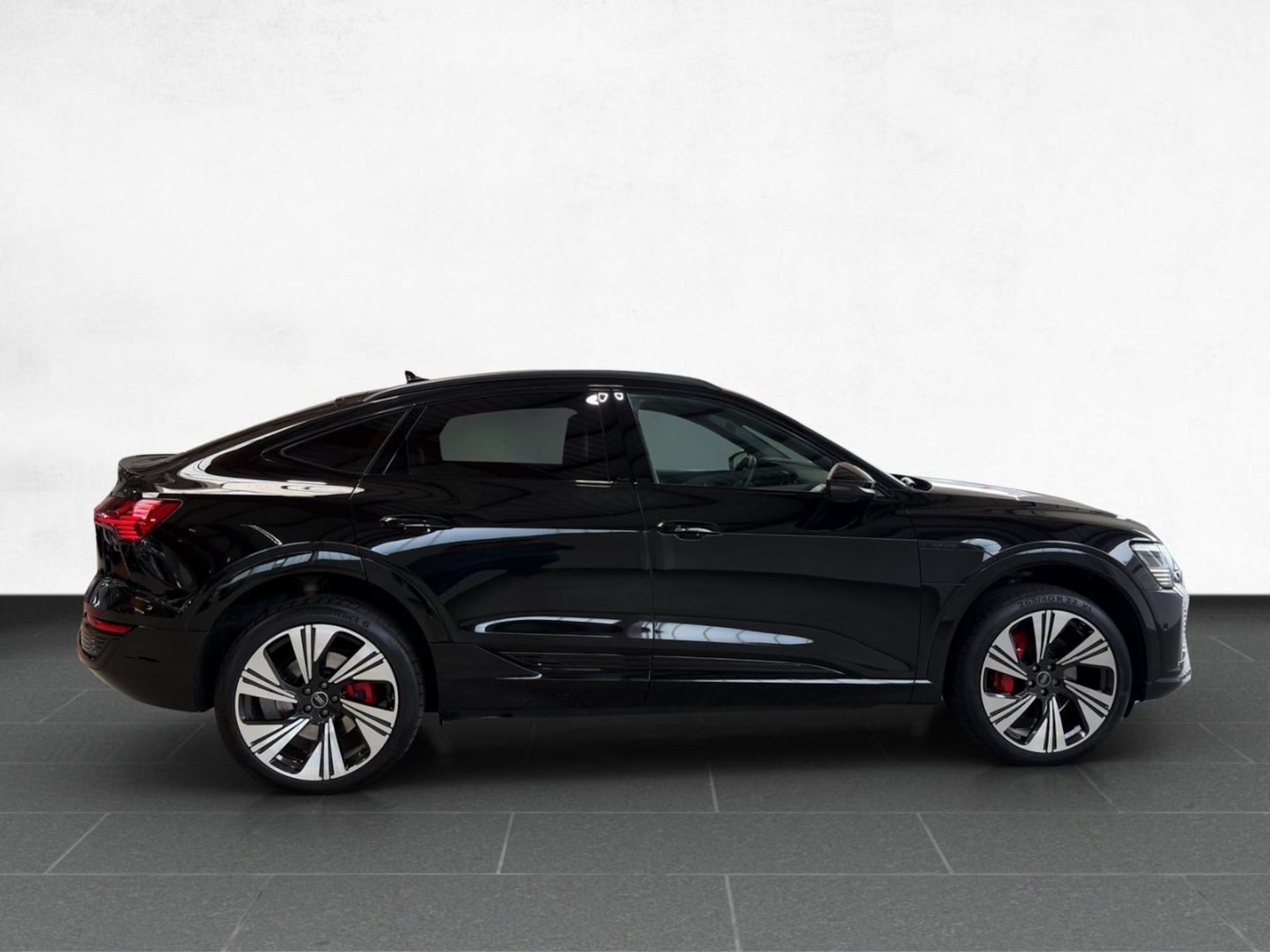 Audi Q8 Sportback e-tron S line