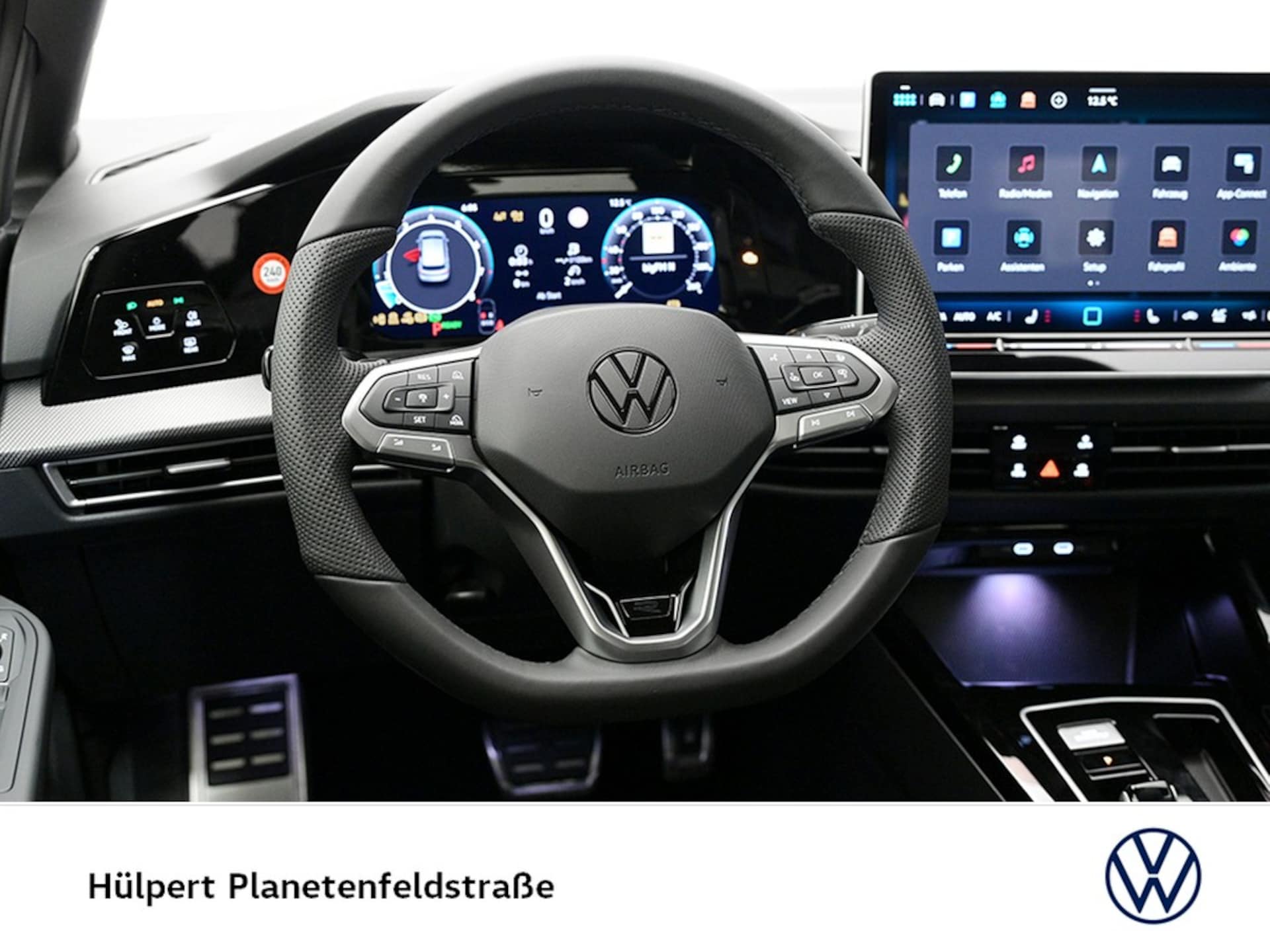 Volkswagen Golf R-Line
